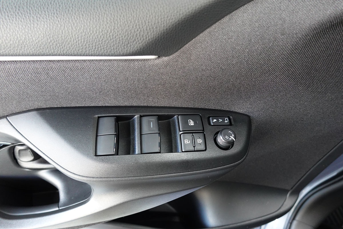 TOYOTA Yaris 1.5 Trend e-CVT-image-11