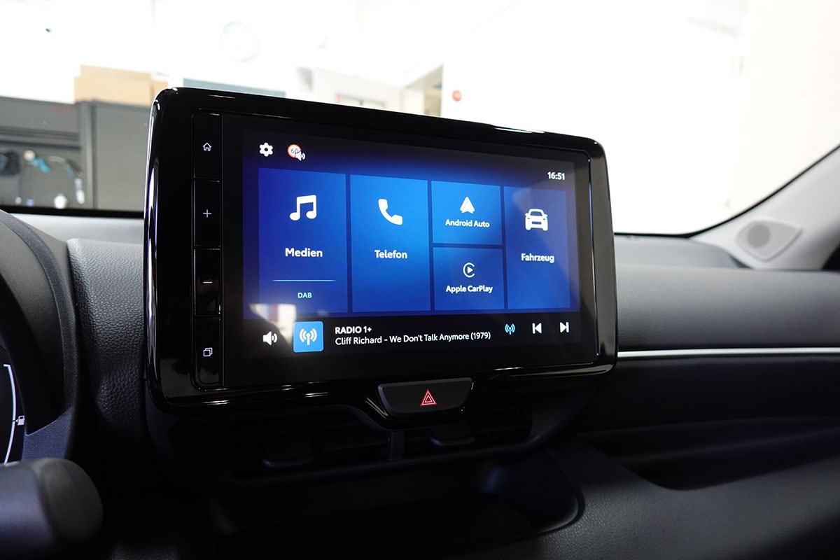 TOYOTA Yaris 1.5 Trend e-CVT-image-10