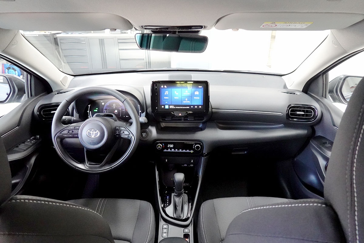 TOYOTA Yaris 1.5 Trend e-CVT-image-8
