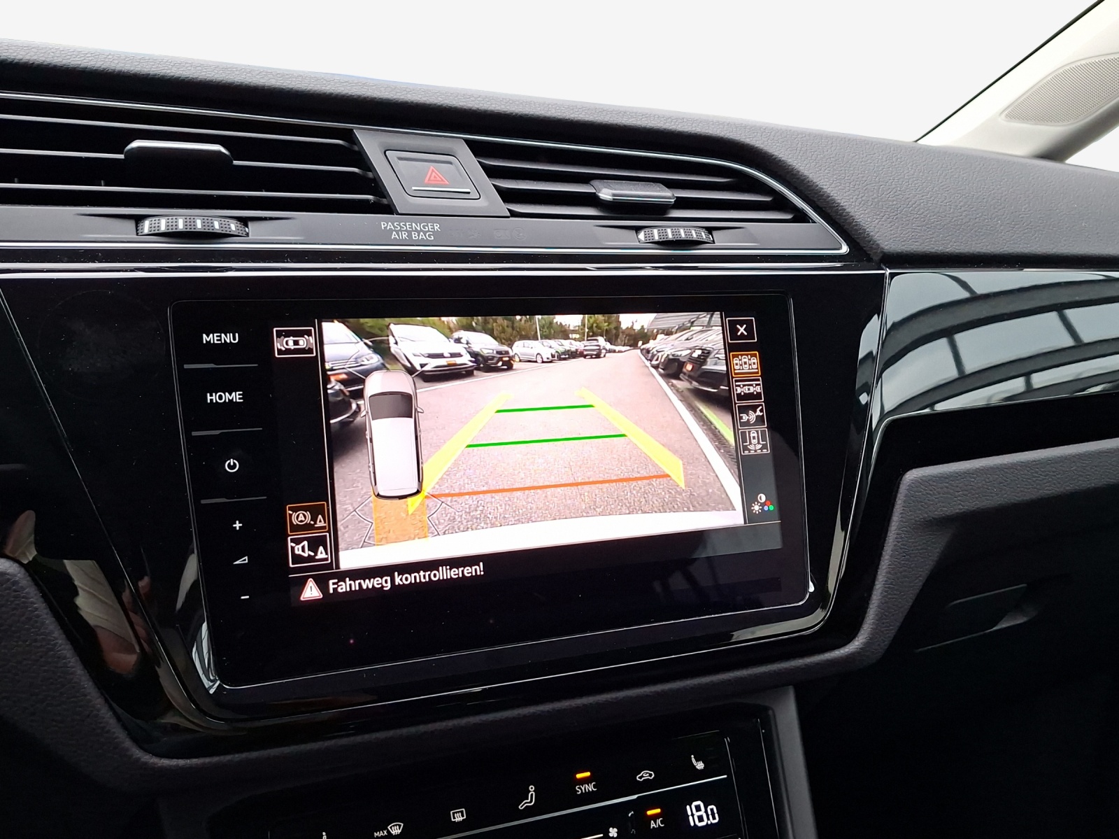 VW Touran 1.5 TSI EVO Highline DSG-image-15