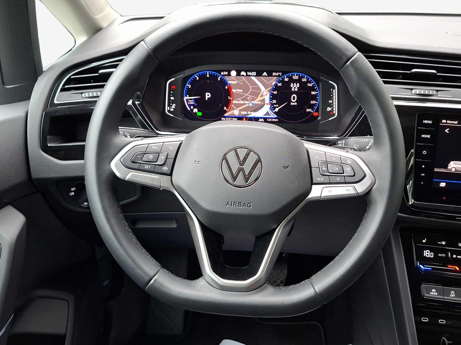 VW Touran 1.5 TSI EVO Highline DSG-image-9