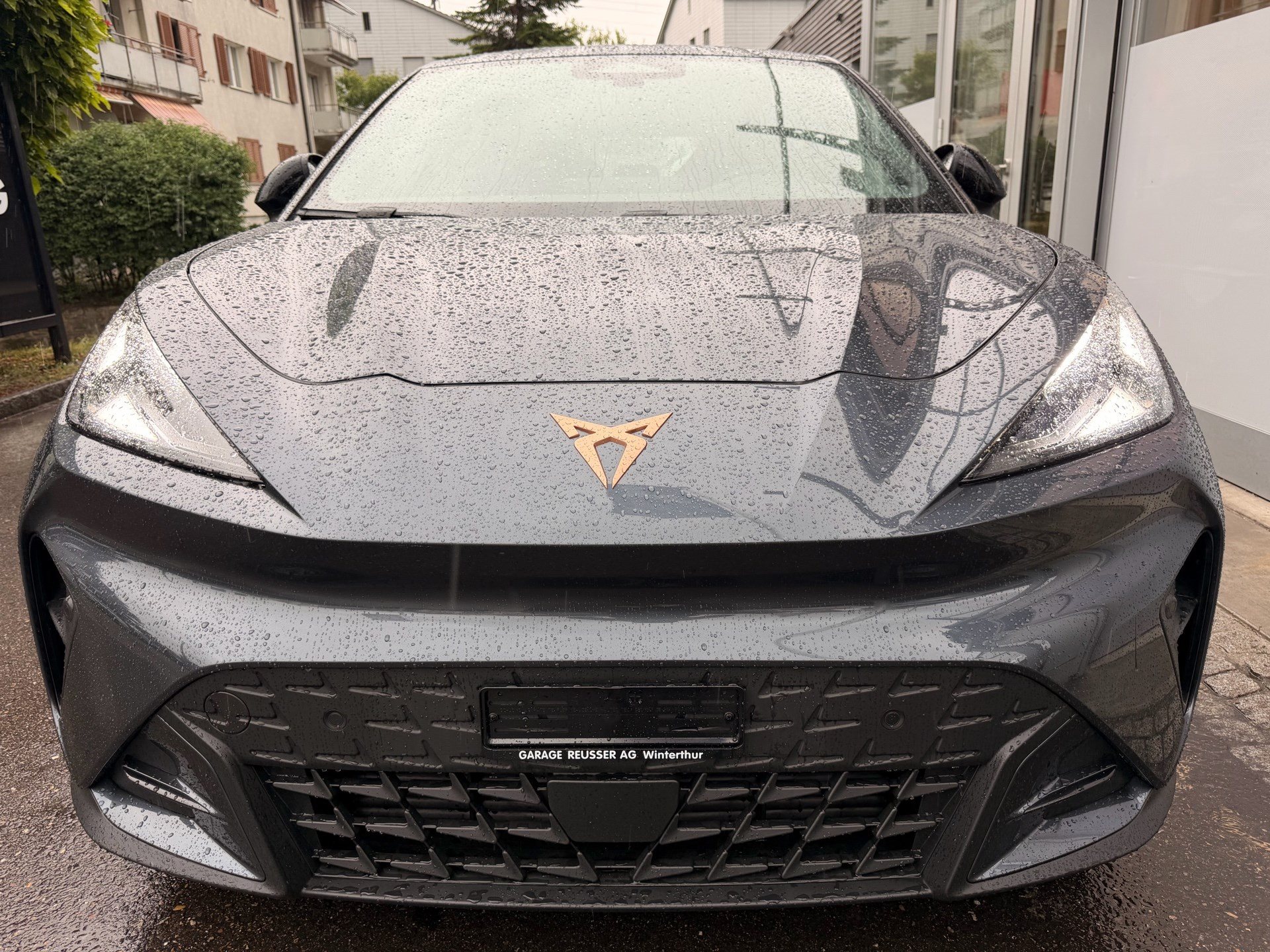 CUPRA Raval Endurance 211 PS Launch Edition Dynamic-showroom-element-1