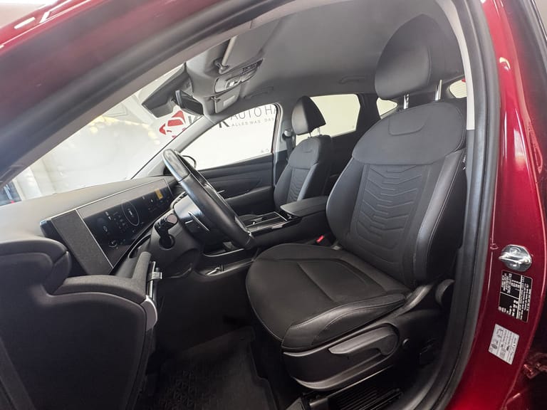 Hyundai Tucson 1.6 TGDI HEV Amplia 4WD, foto 15 di 20