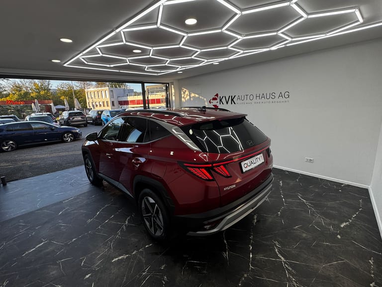 Hyundai Tucson 1.6 TGDI HEV Amplia 4WD, foto 7 di 20