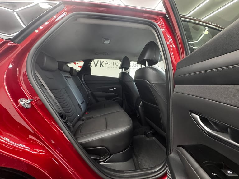 Hyundai Tucson 1.6 TGDI HEV Amplia 4WD, foto 19 di 20