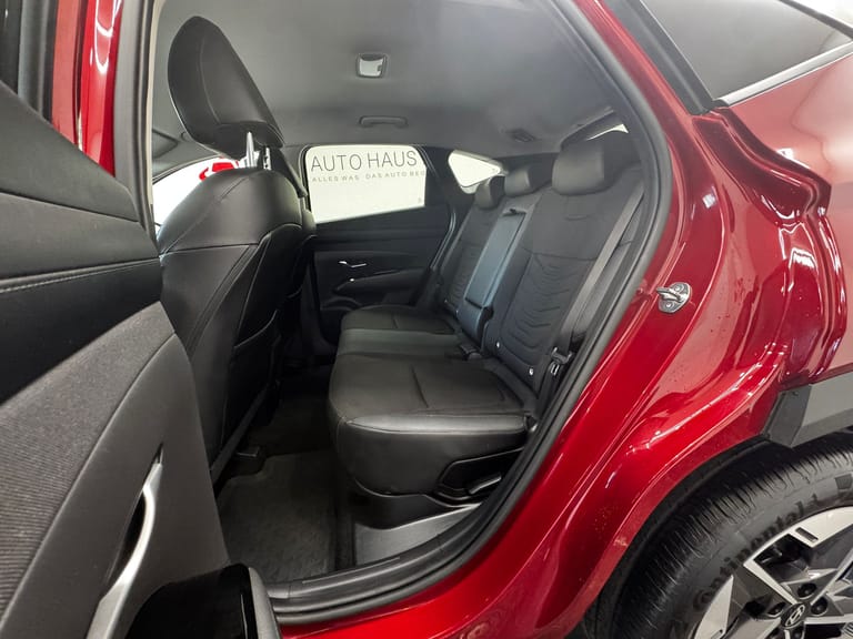 Hyundai Tucson 1.6 TGDI HEV Amplia 4WD, foto 20 di 20