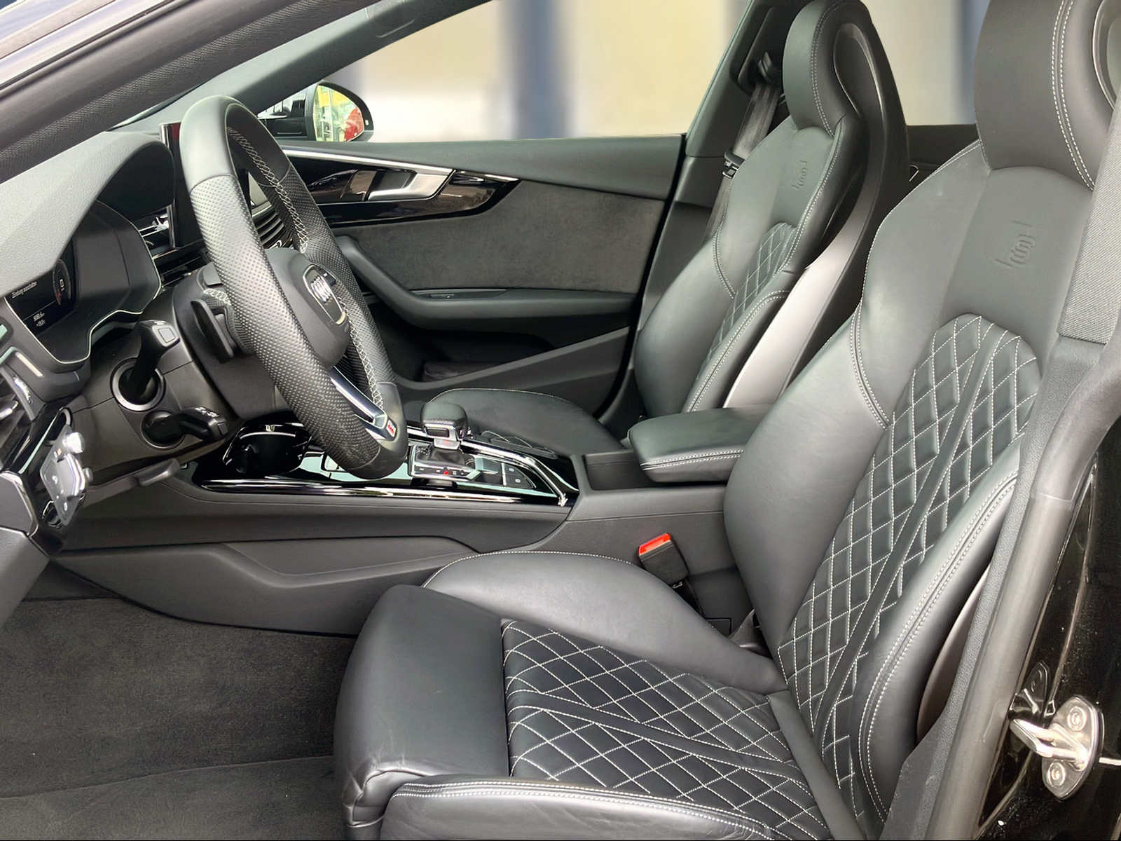 AUDI audi A5 Sportback 40 TDI S-Line Attraction quattro S-tronic Mythosschwarz Metallic-image-7