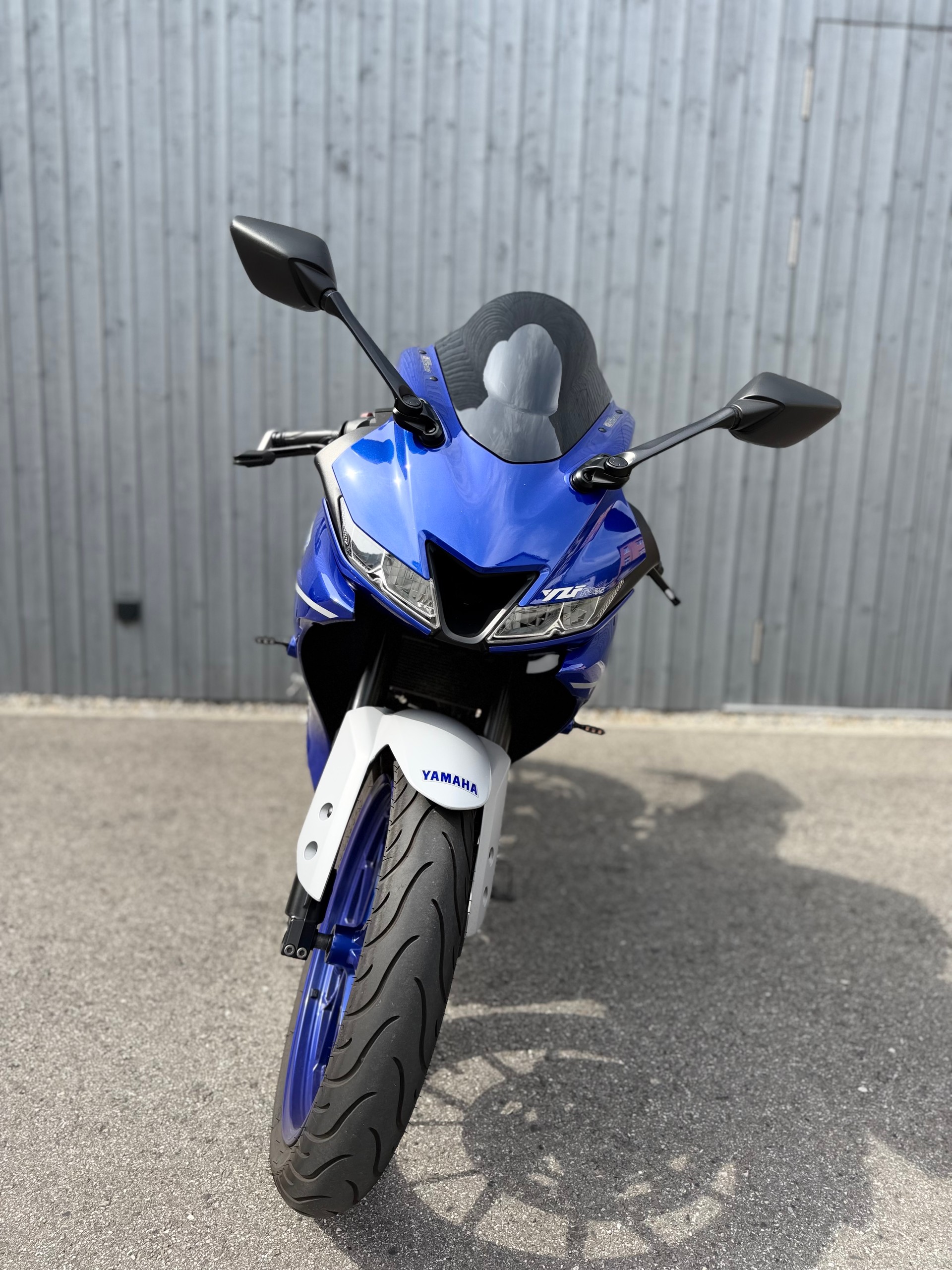 YAMAHA R 125-showroom-element-2