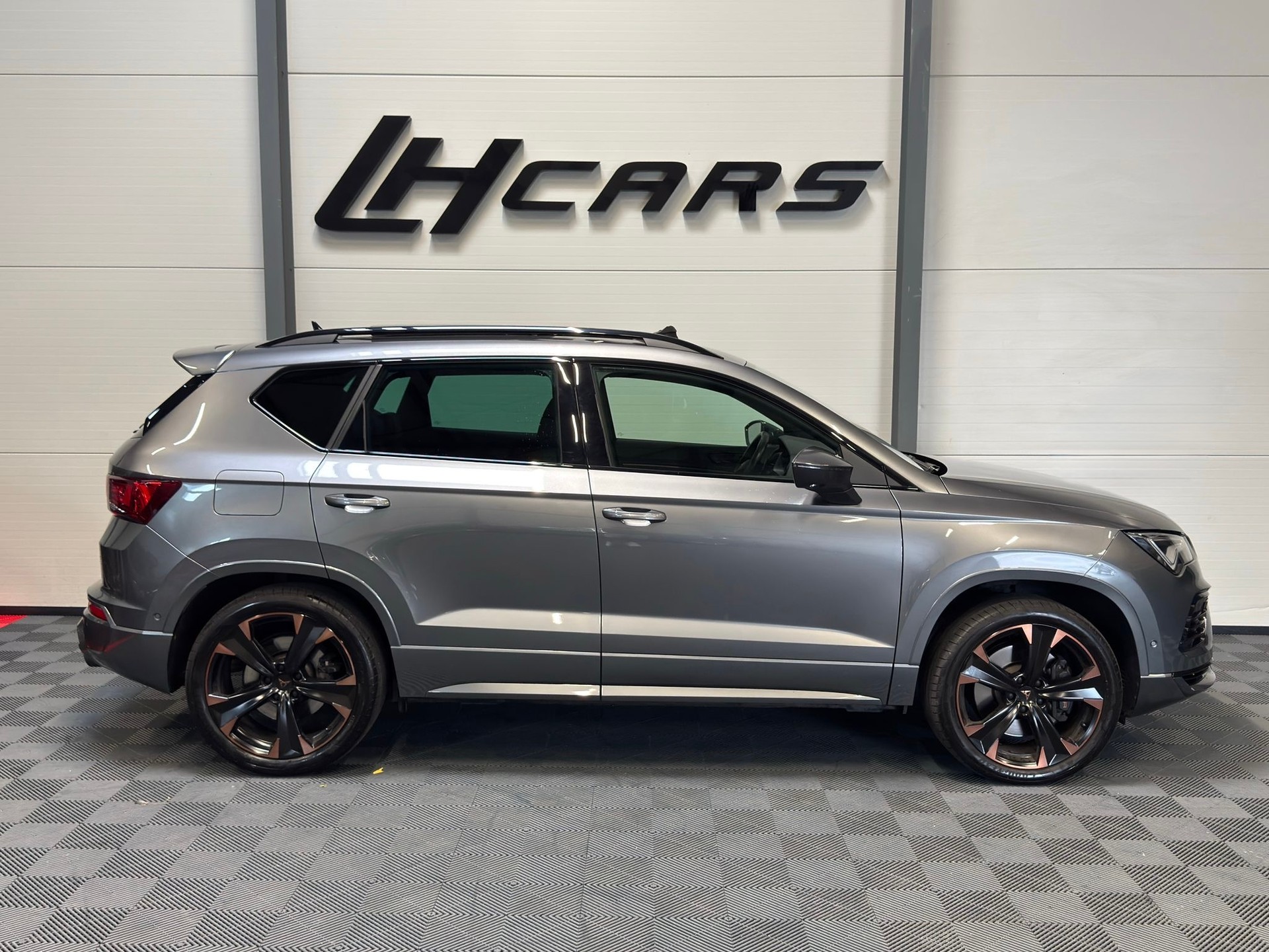 CUPRA Ateca 2.0 TSI VZ 4Drive DSG-image-4