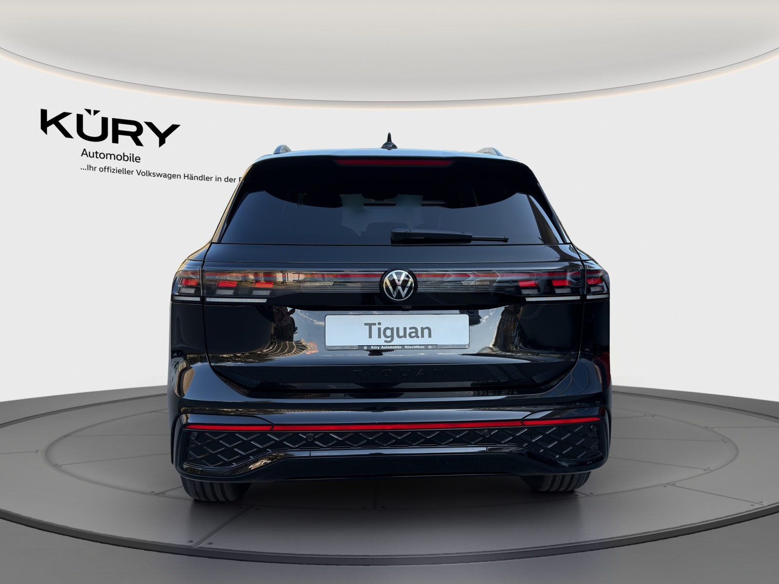 VW Tiguan 2.0 TSI DSG R-Line 4Motion-image-5