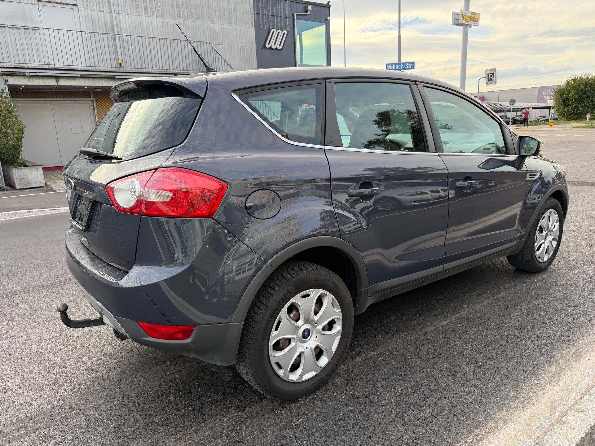 FORD Kuga 2.0 TDCi Carving 4WD PowerShift-image-4