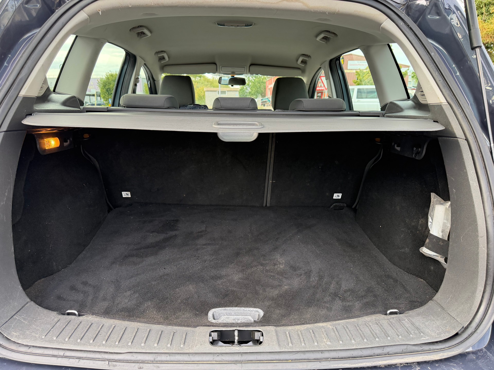 FORD Kuga 2.0 TDCi Carving 4WD PowerShift-image-11