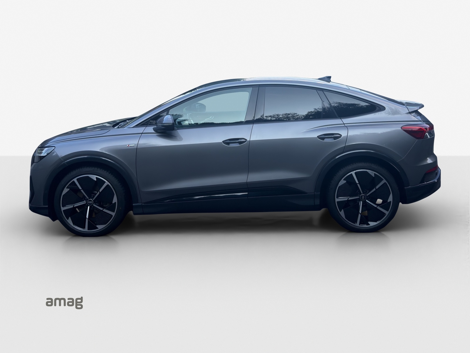 AUDI Q4 Sportback e-tron 45 quattro-image-1
