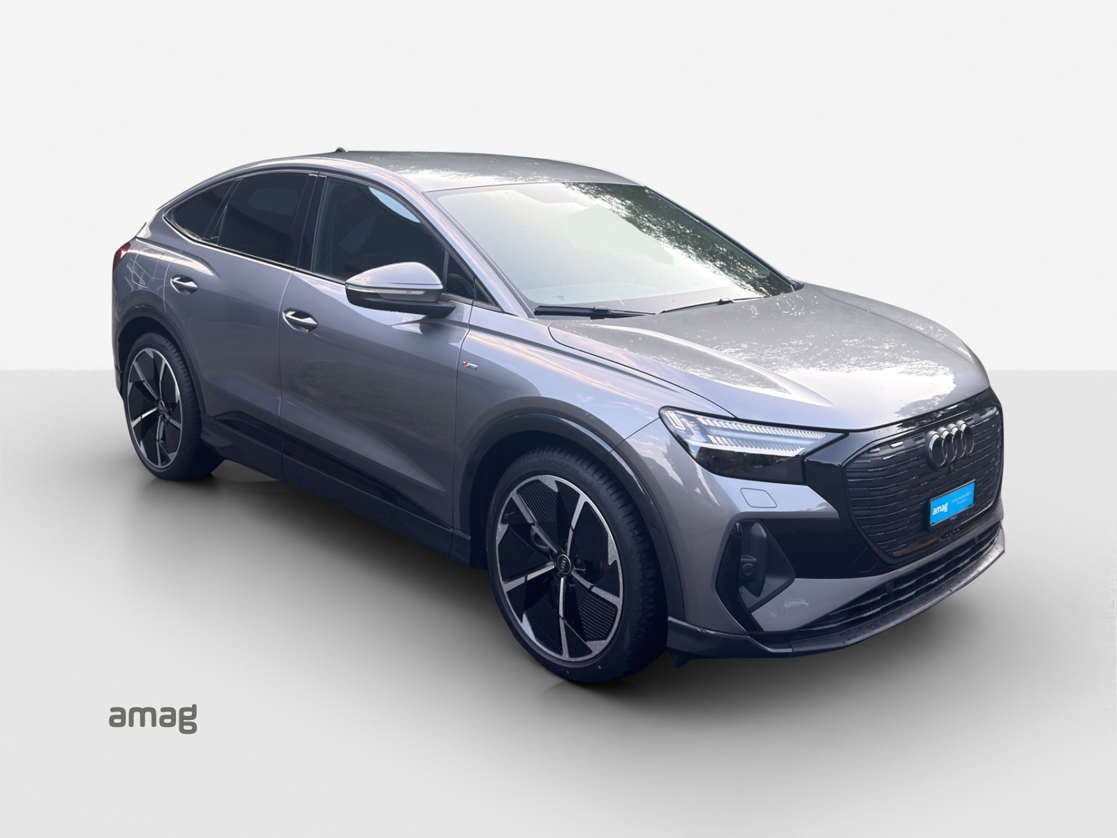 AUDI Q4 Sportback e-tron 45 quattro-image-6