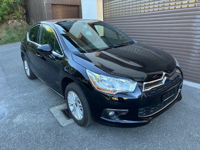 DS AUTOMOBILES DS4 1.6 VTi Chic-image-0