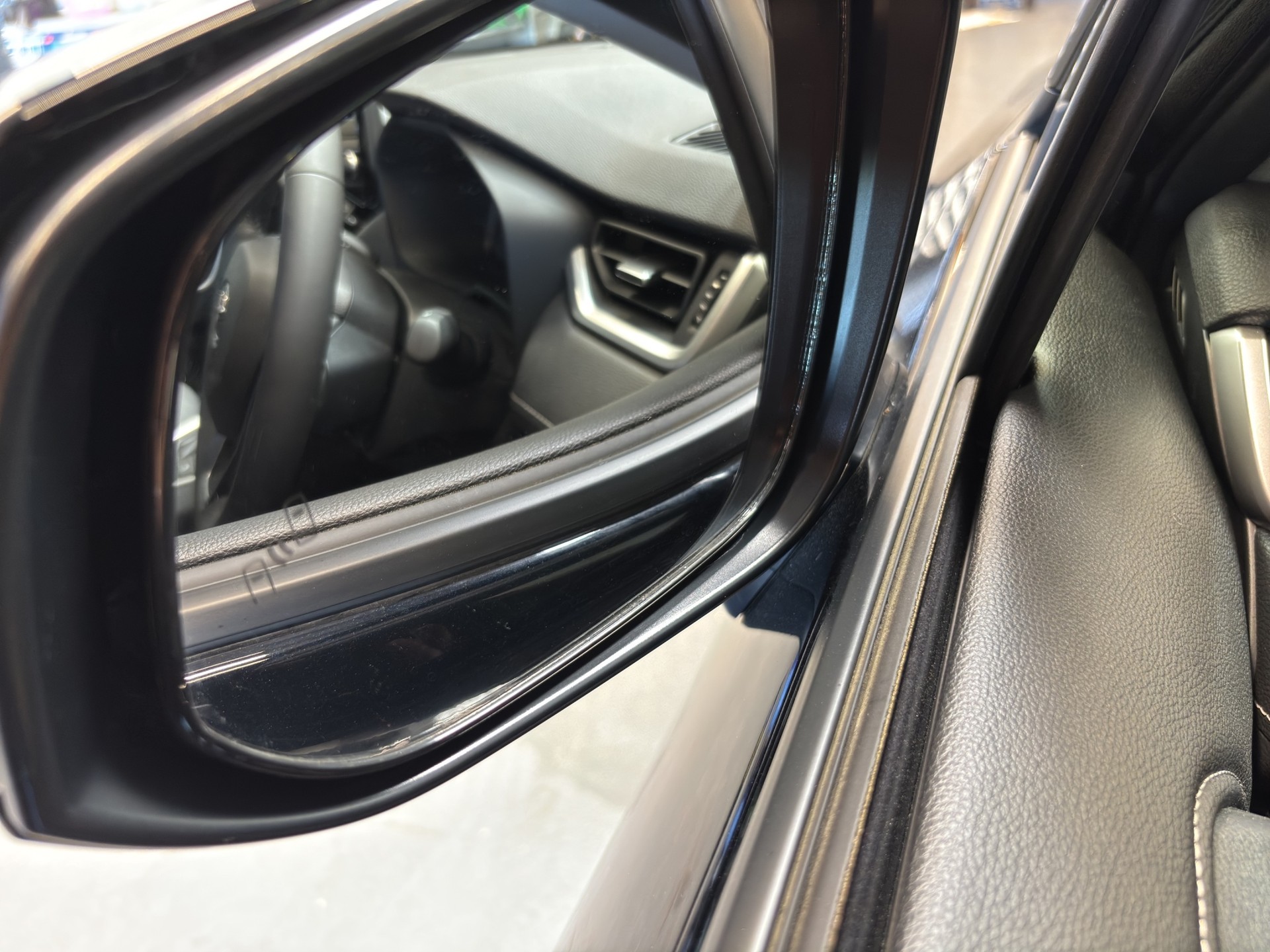 TOYOTA RAV-4 2.5 HEV Trend-image-19