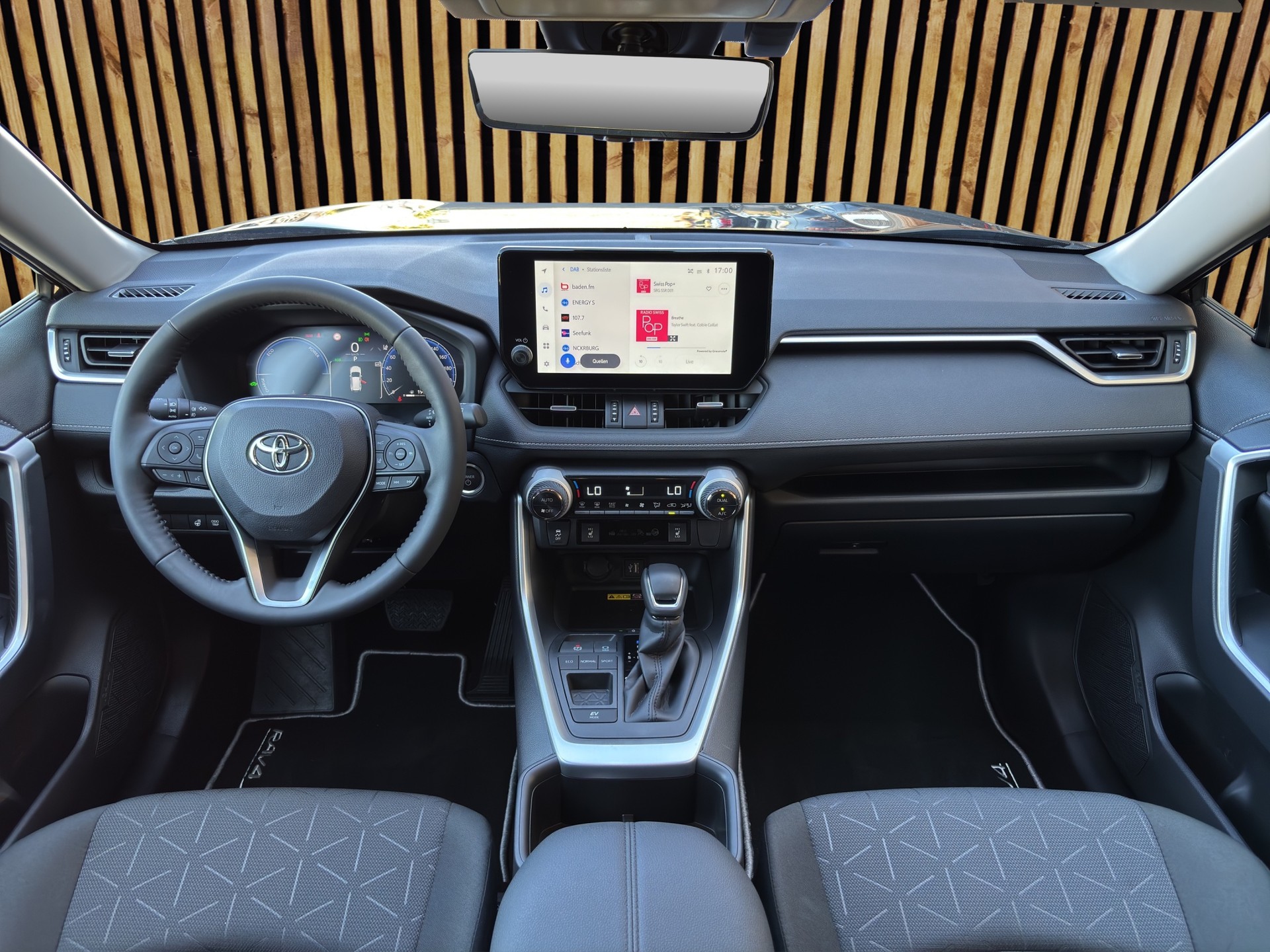 TOYOTA RAV-4 2.5 HEV Trend-image-6