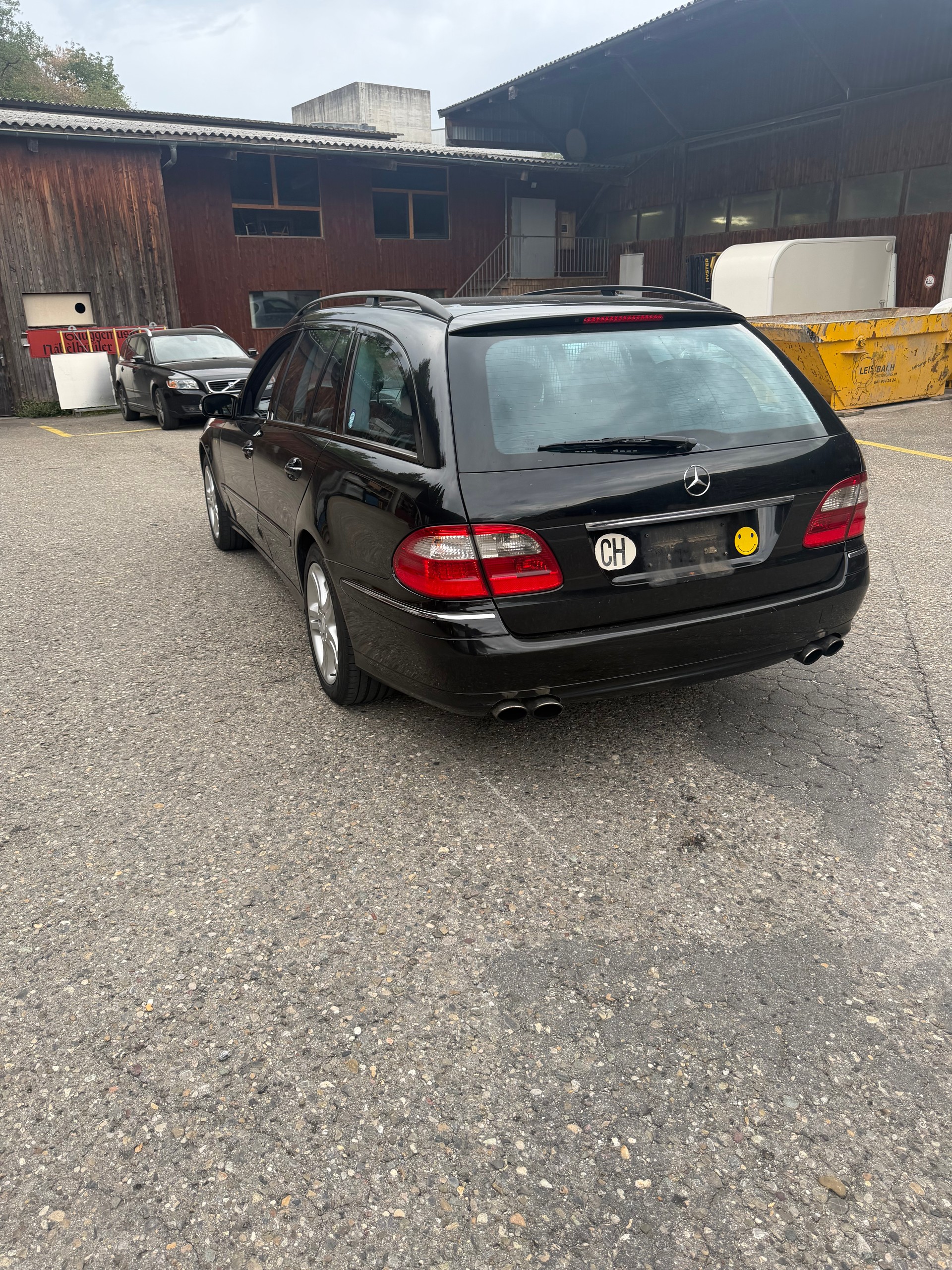 MERCEDES-BENZ E 320-image-3