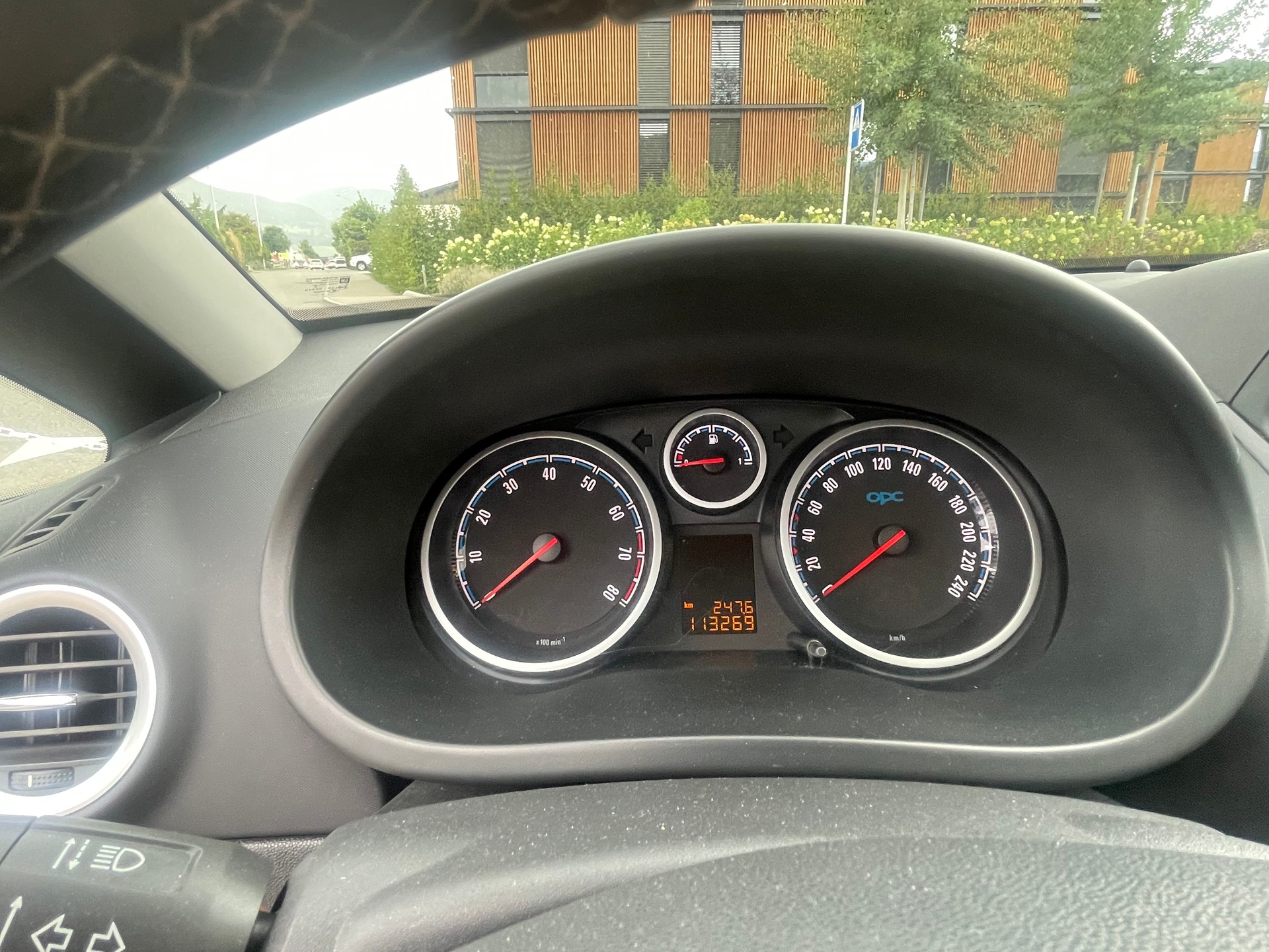 OPEL Corsa 1.6 Turbo OPC-image-10