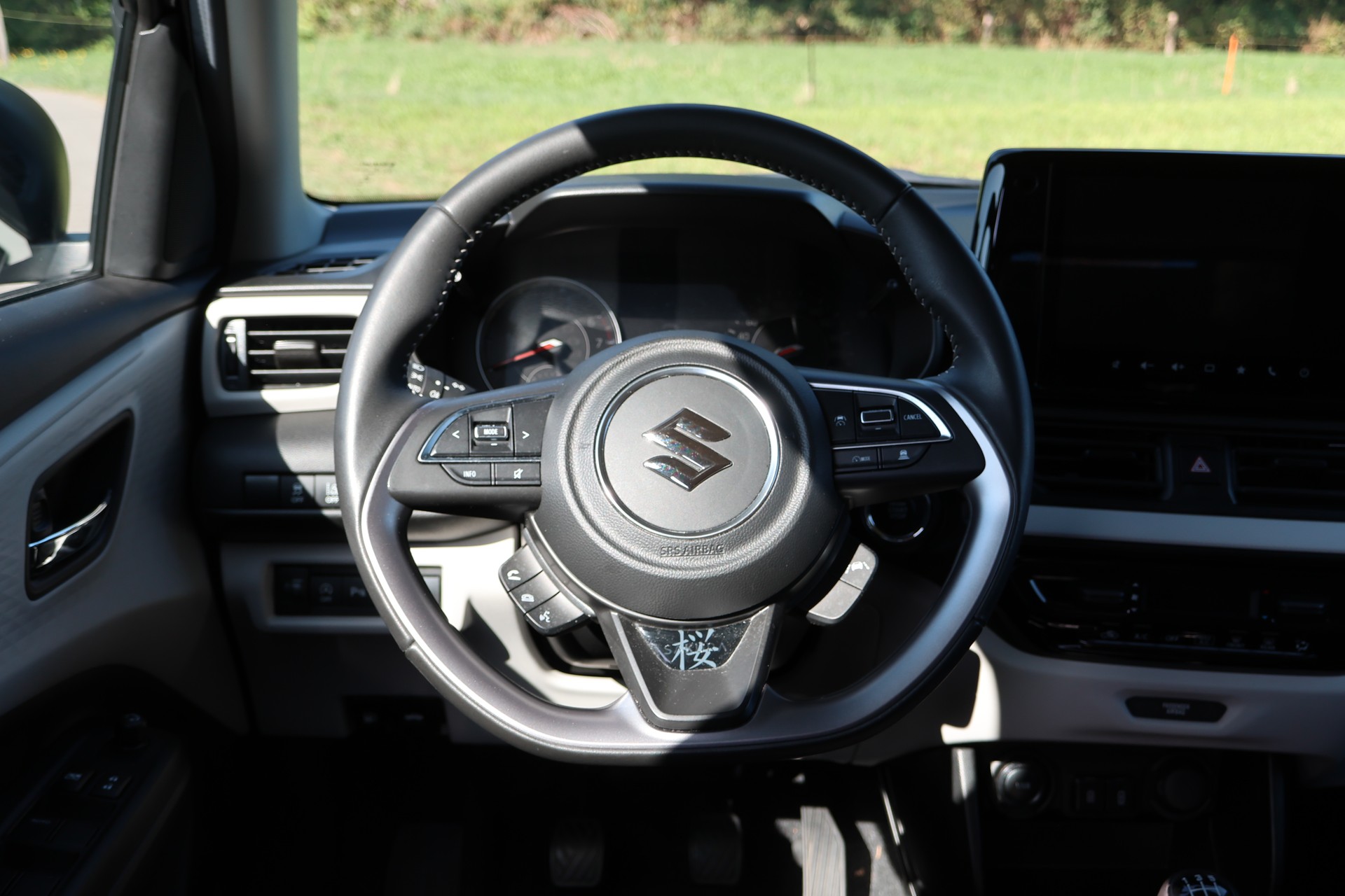 SUZUKI Swift 1.2 Sakura Hybrid-image-5