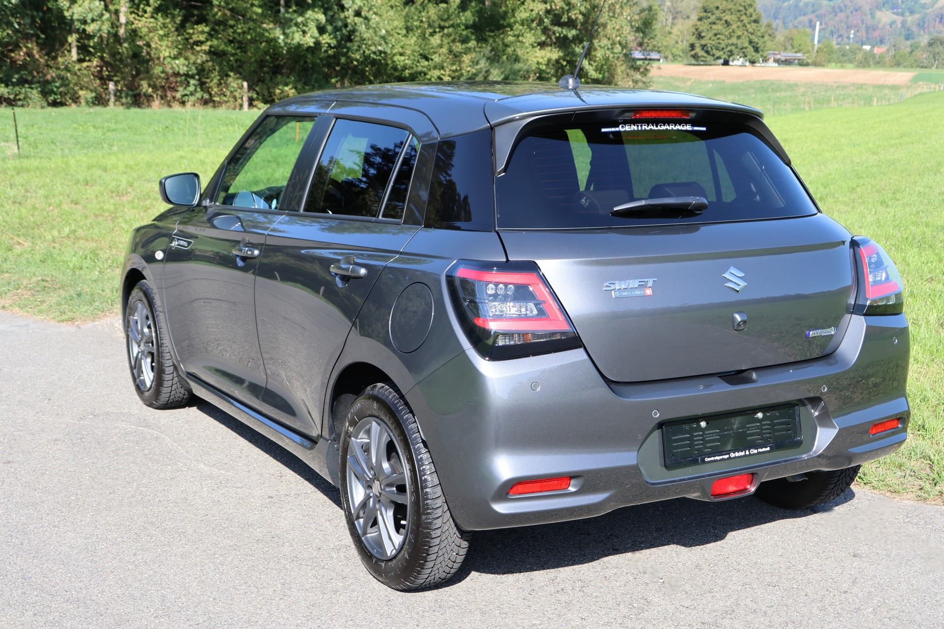 SUZUKI Swift 1.2 Sakura Hybrid-image-2