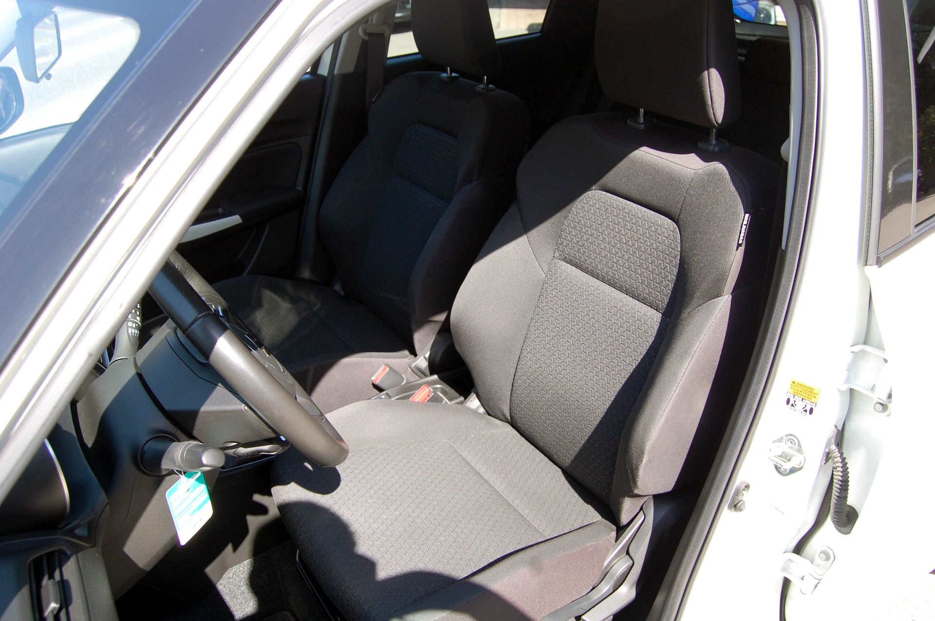 SUZUKI Swift 1.2 Compact + 4x4 Hybrid-image-15