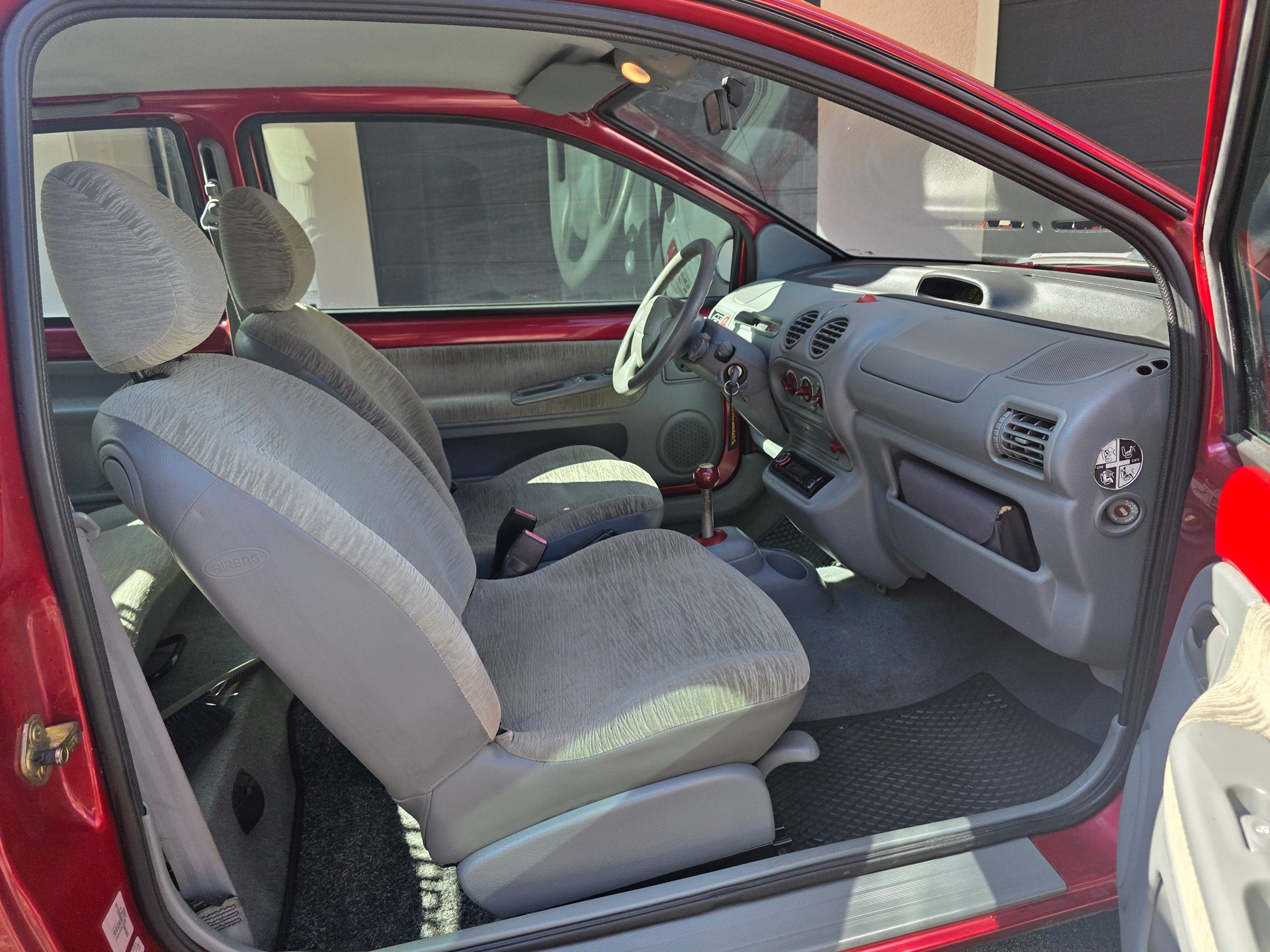 RENAULT Twingo 1.2 16V Expression / Frisch ab MFK-image-8