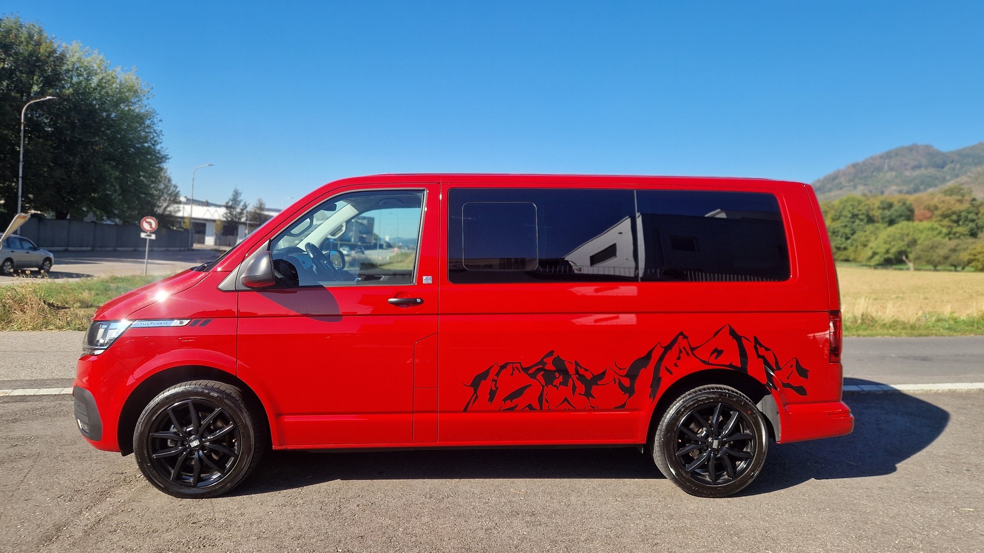 VW T6.1 Multivan 2.0 TDI Trendline Liberty DSG-image-2