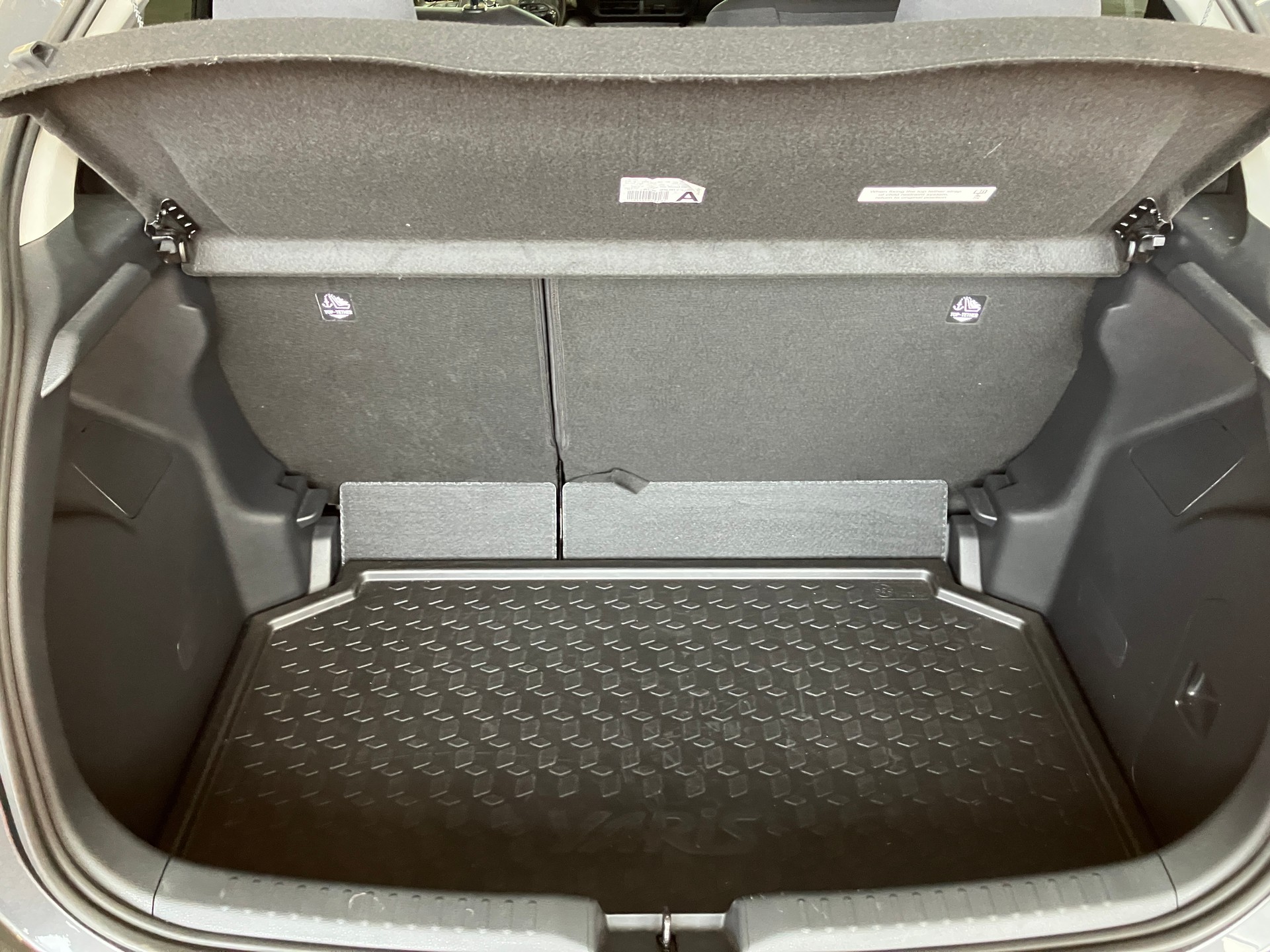 TOYOTA Yaris 1.5 Trend e-CVT HYBRID-image-21