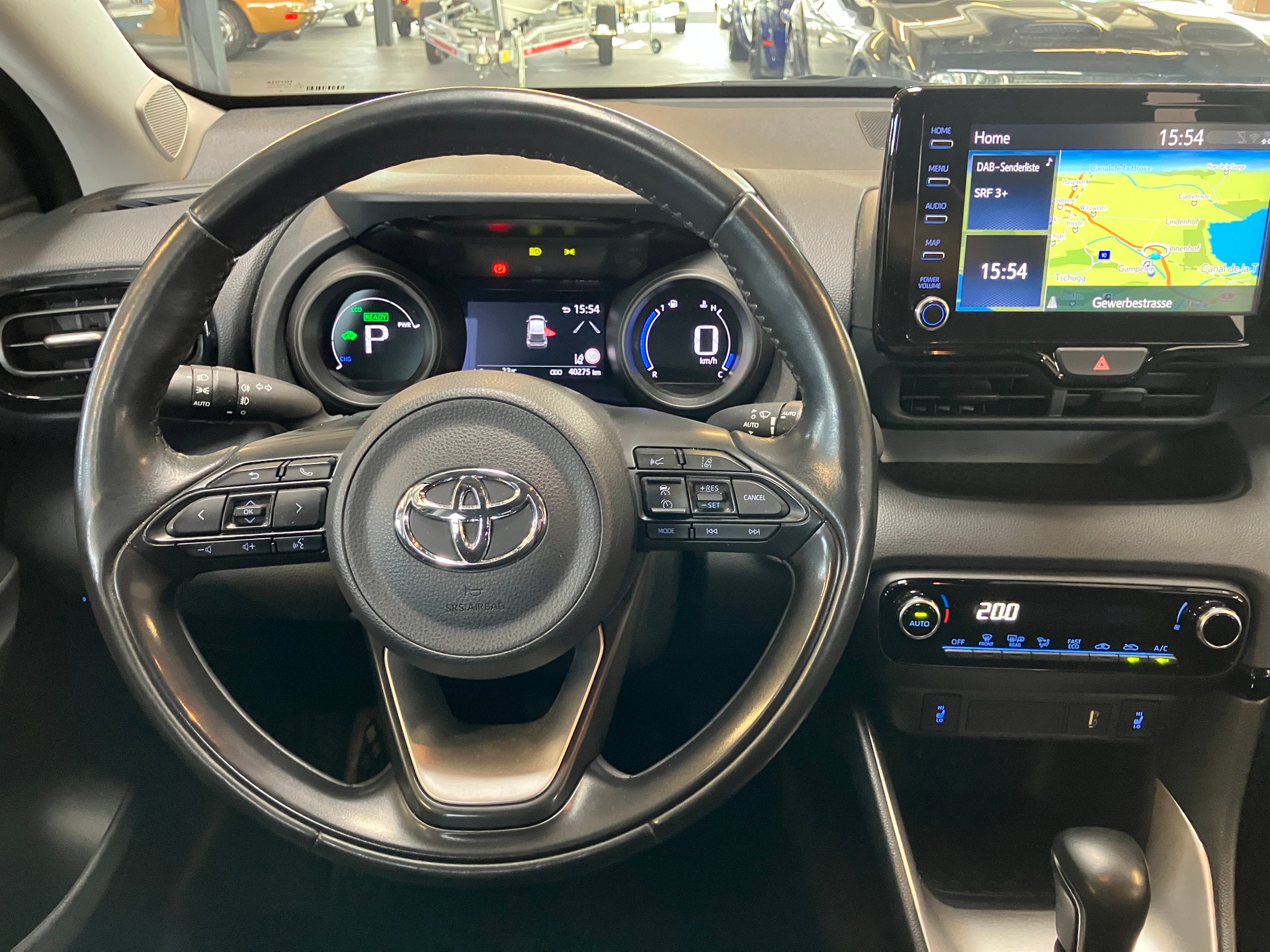 TOYOTA Yaris 1.5 Trend e-CVT HYBRID-image-18