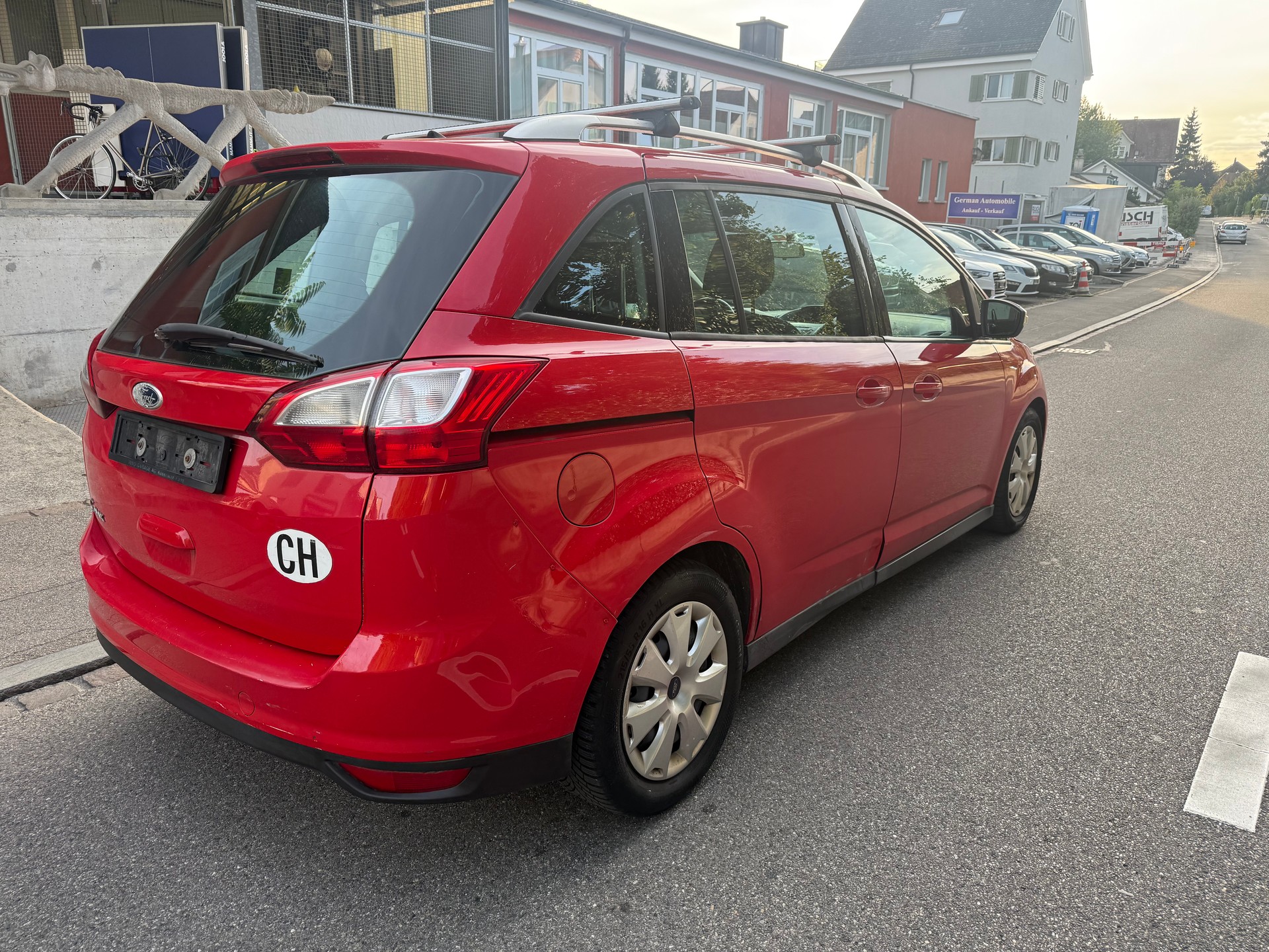 FORD Grand C-Max 1.6 TDCi Ambiente-image-2