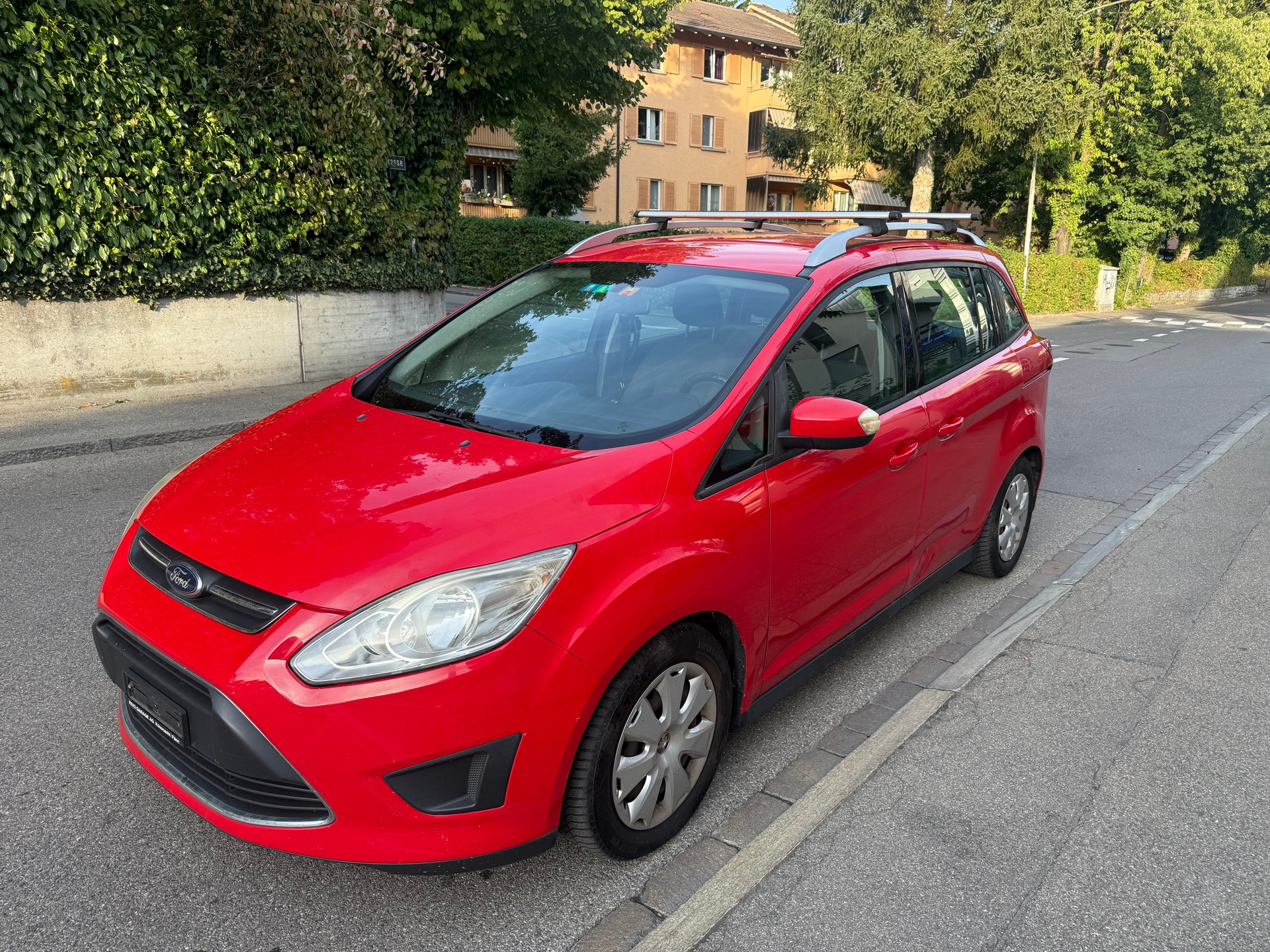 FORD Grand C-Max 1.6 TDCi Ambiente-image-0