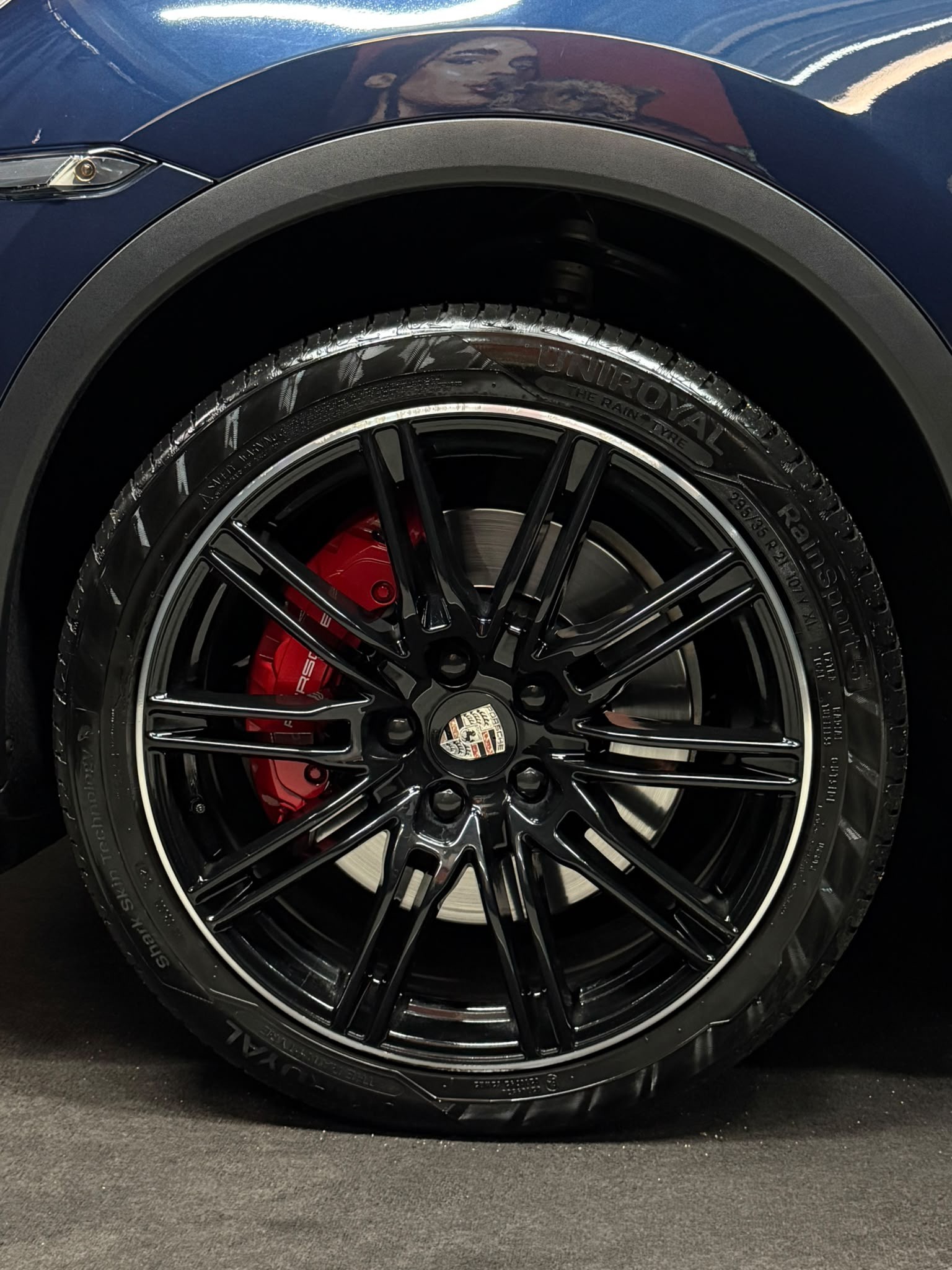 PORSCHE Cayenne Turbo-image-8