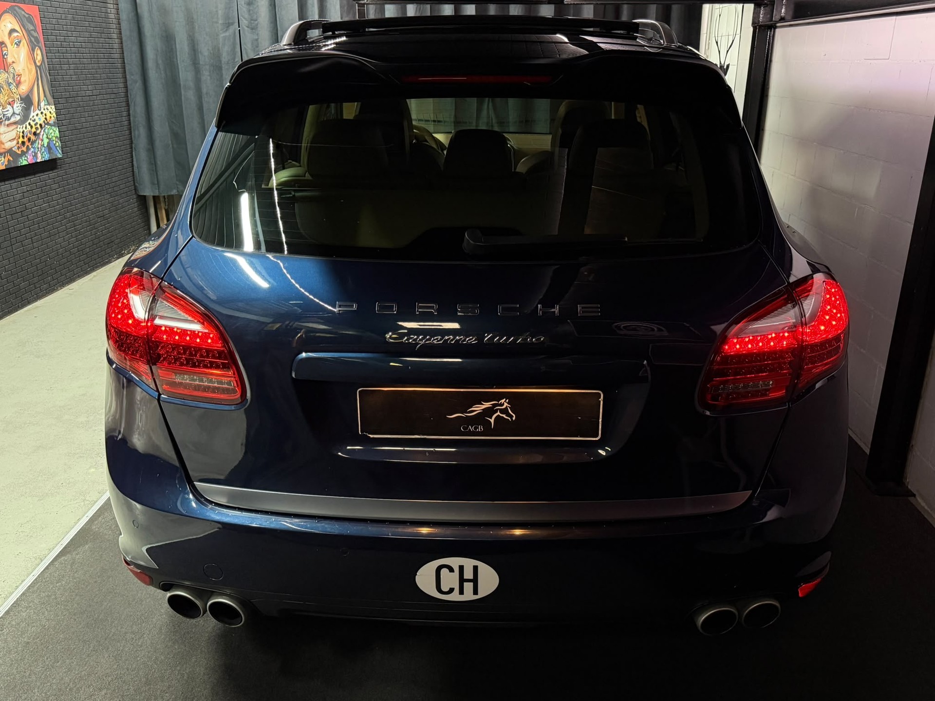 PORSCHE Cayenne Turbo-image-3