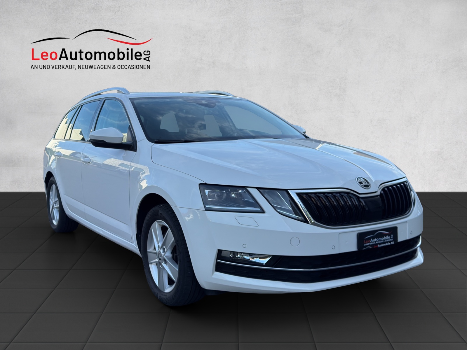 SKODA Octavia Combi 2.0 TDI Ambition 4x4-image-5
