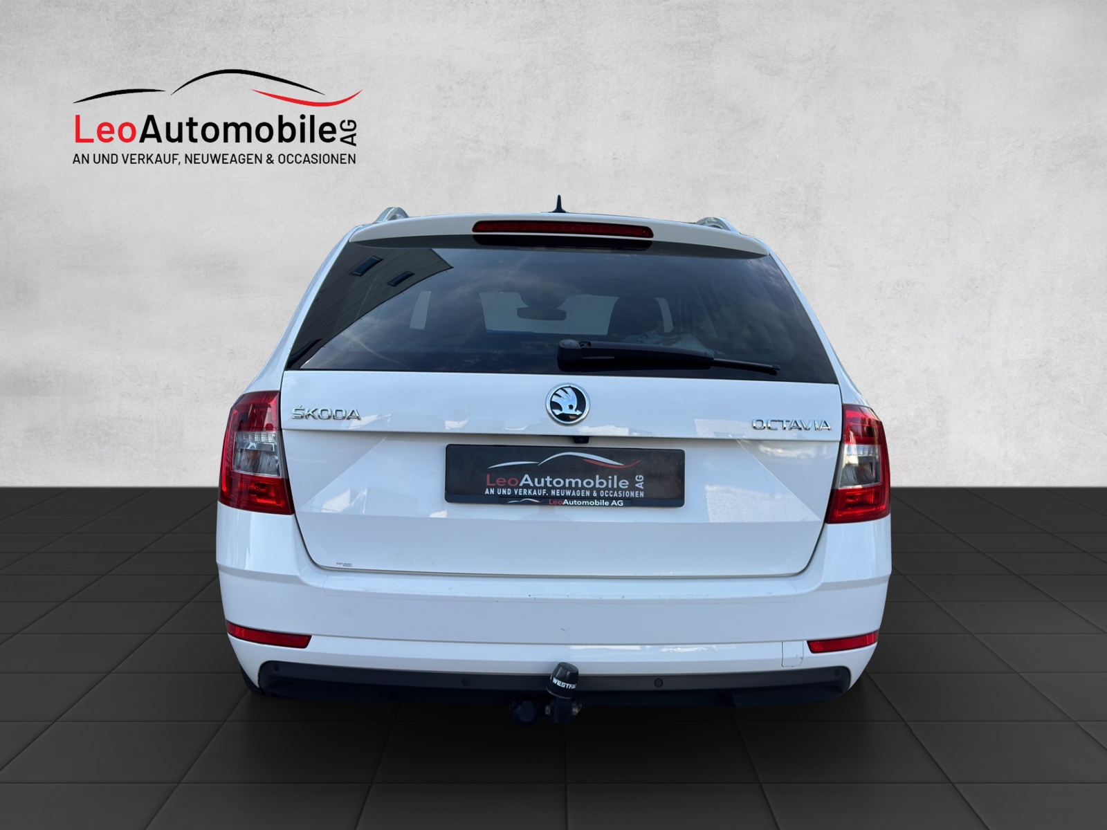 SKODA Octavia Combi 2.0 TDI Ambition 4x4-image-3