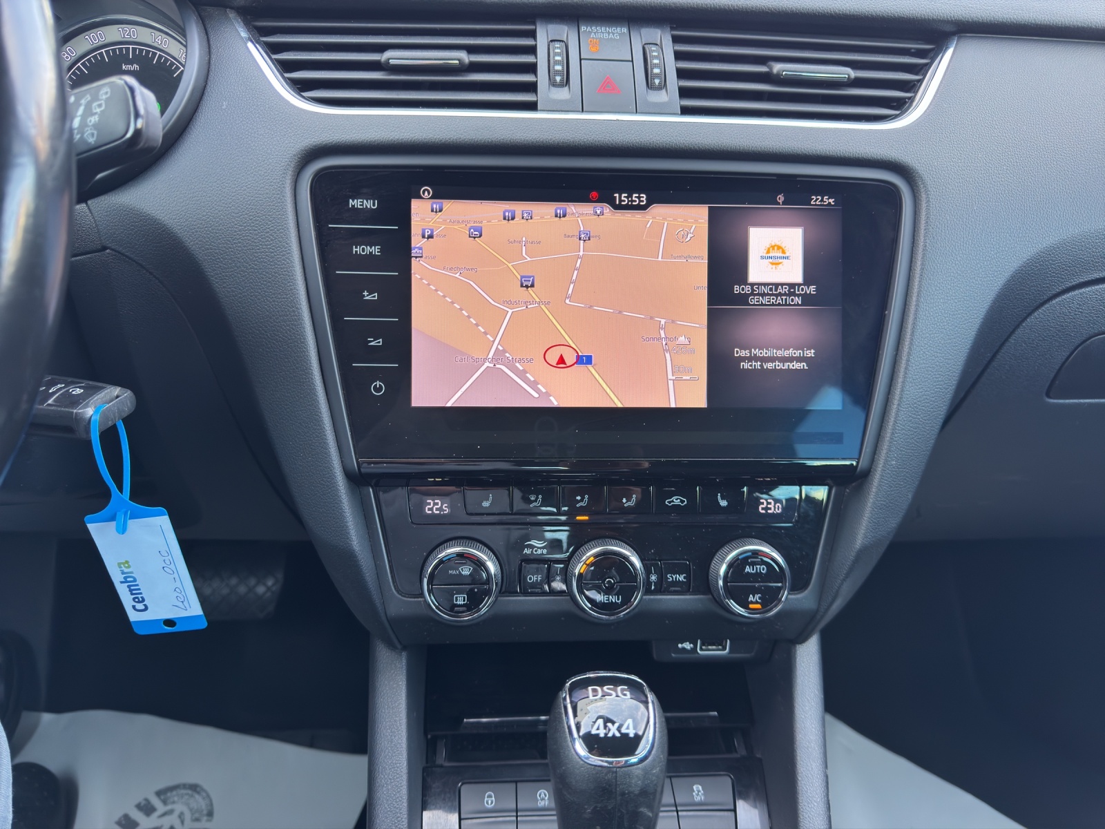 SKODA Octavia Combi 2.0 TDI Ambition 4x4-image-12