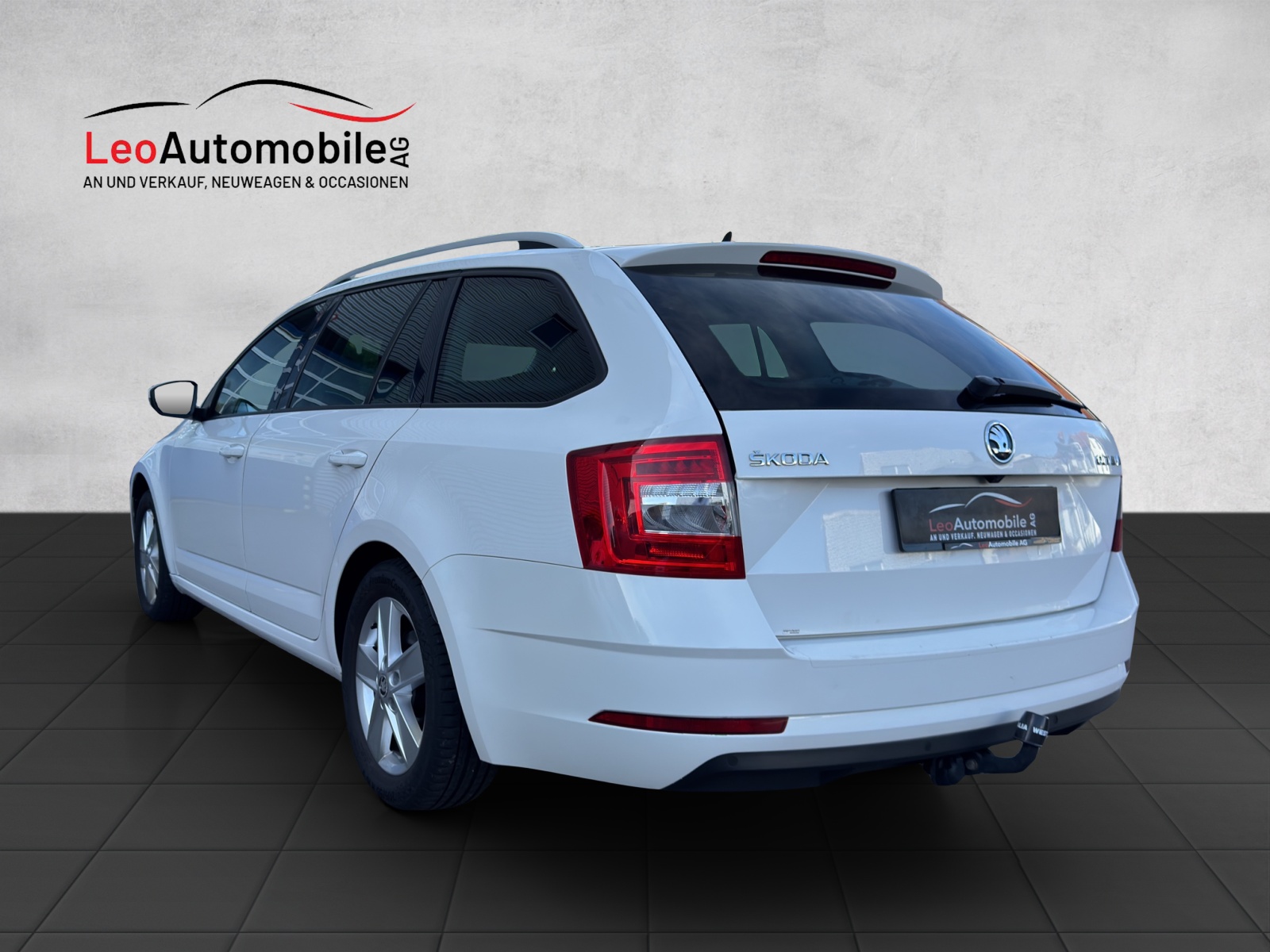 SKODA Octavia Combi 2.0 TDI Ambition 4x4-image-2