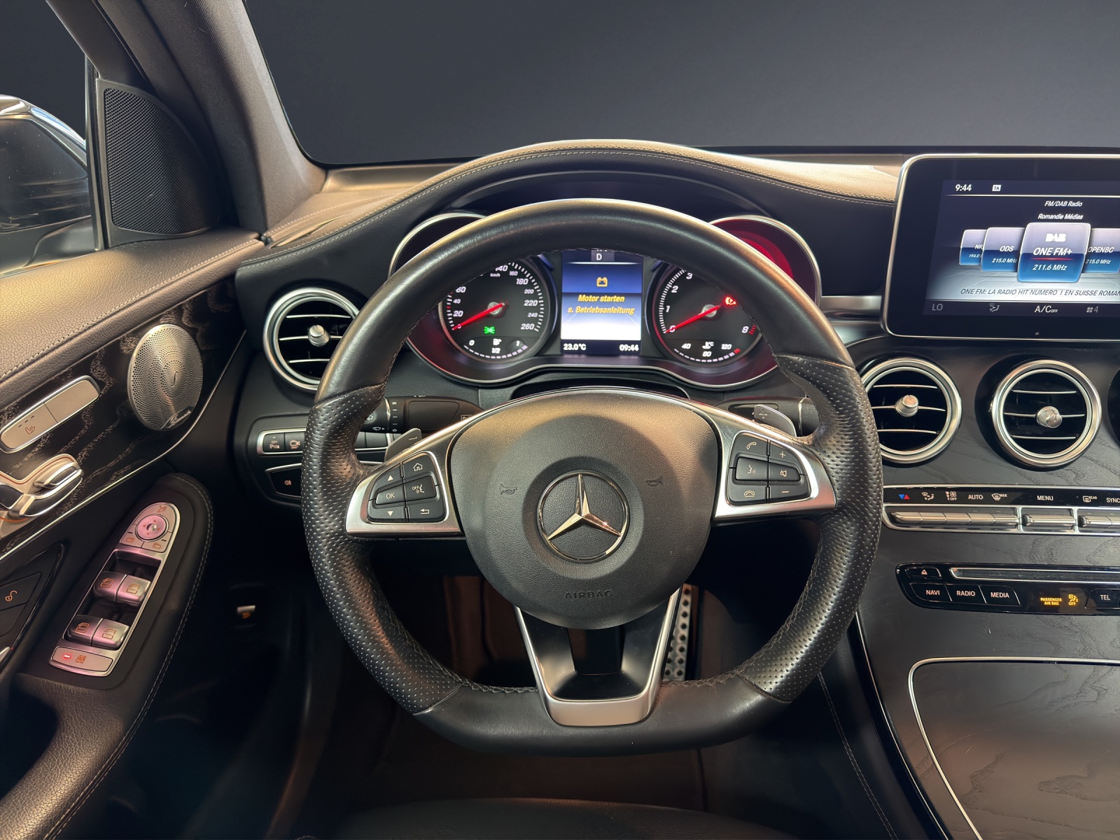 MERCEDES-BENZ GLC Coupé 250 AMG 4Mat-image-12