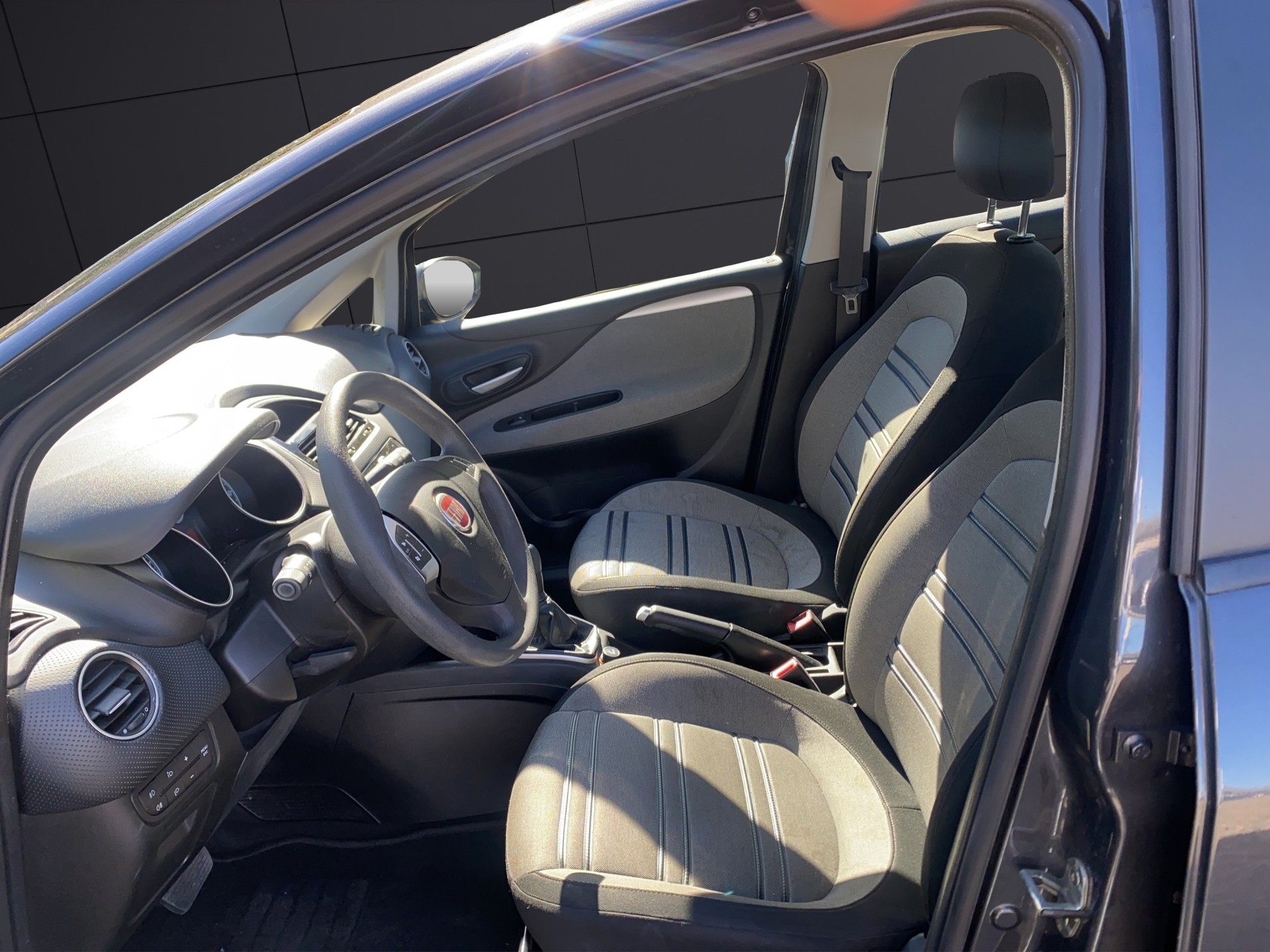 FIAT Punto Evo 1.4 Dynamic Dualogic-image-9