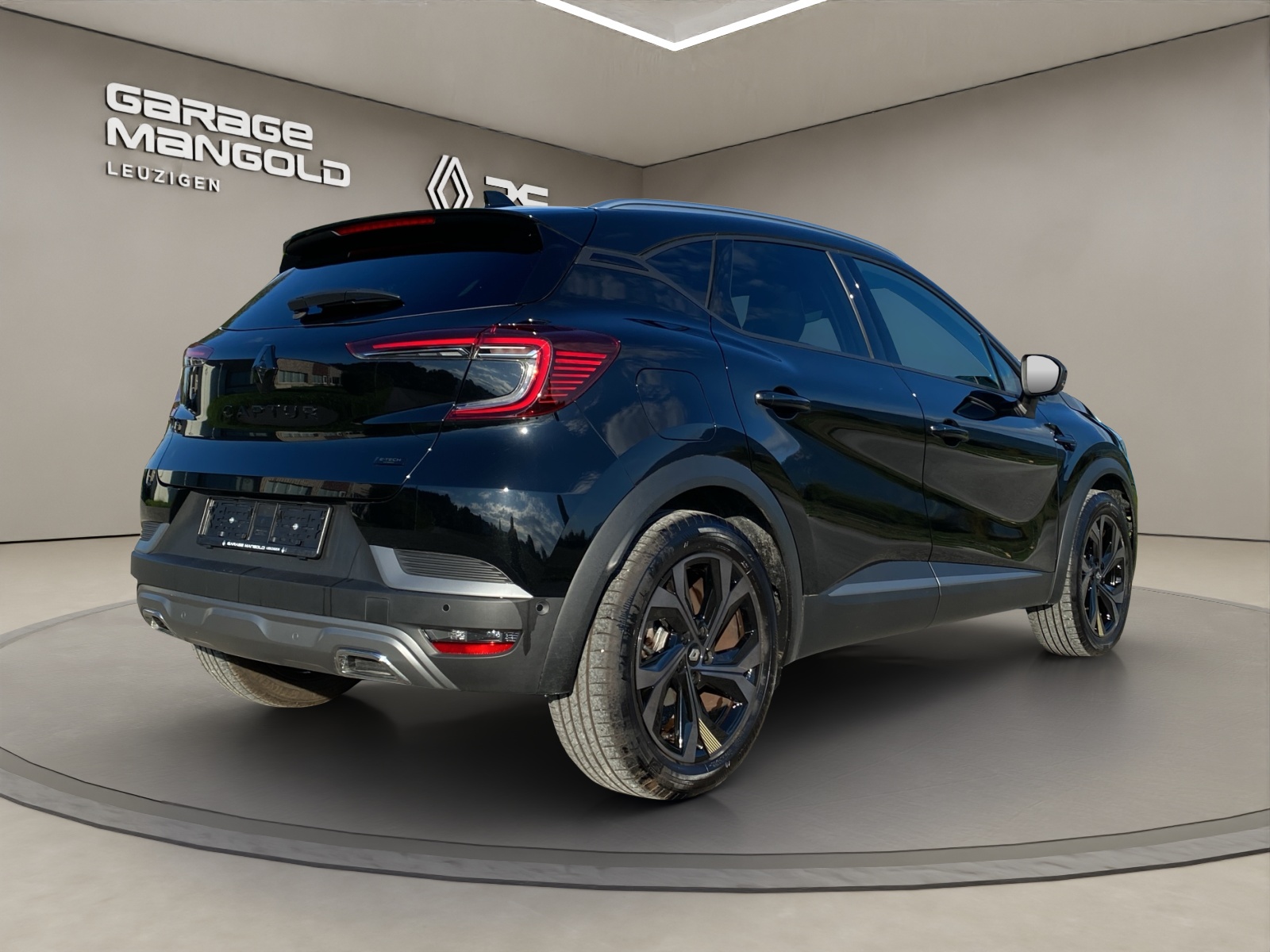 RENAULT Captur 1.3 TCe Techno-image-4