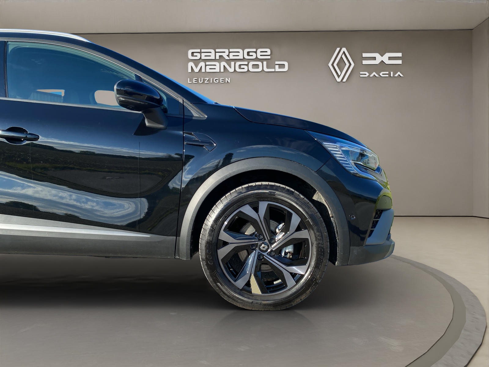 RENAULT Captur 1.3 TCe Techno-image-14