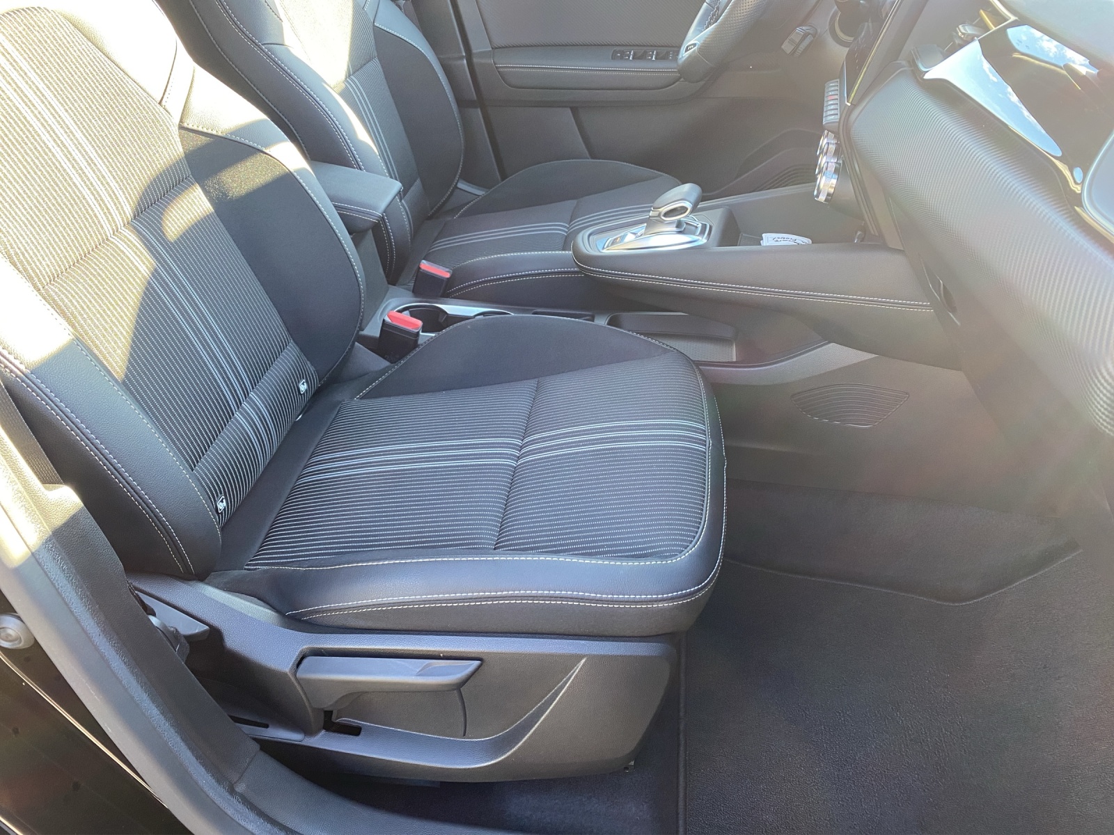 RENAULT Captur 1.3 TCe Techno-image-11