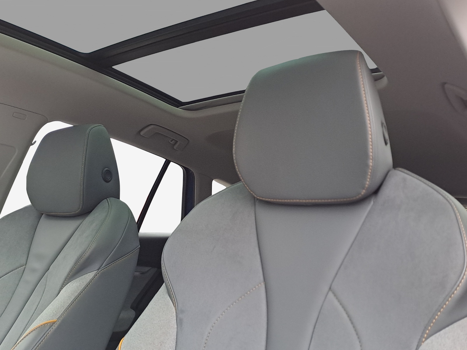 SKODA Enyaq iV 80-image-15