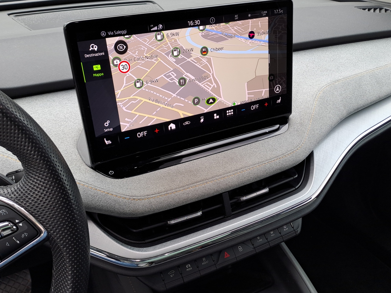 SKODA Enyaq iV 80-image-11