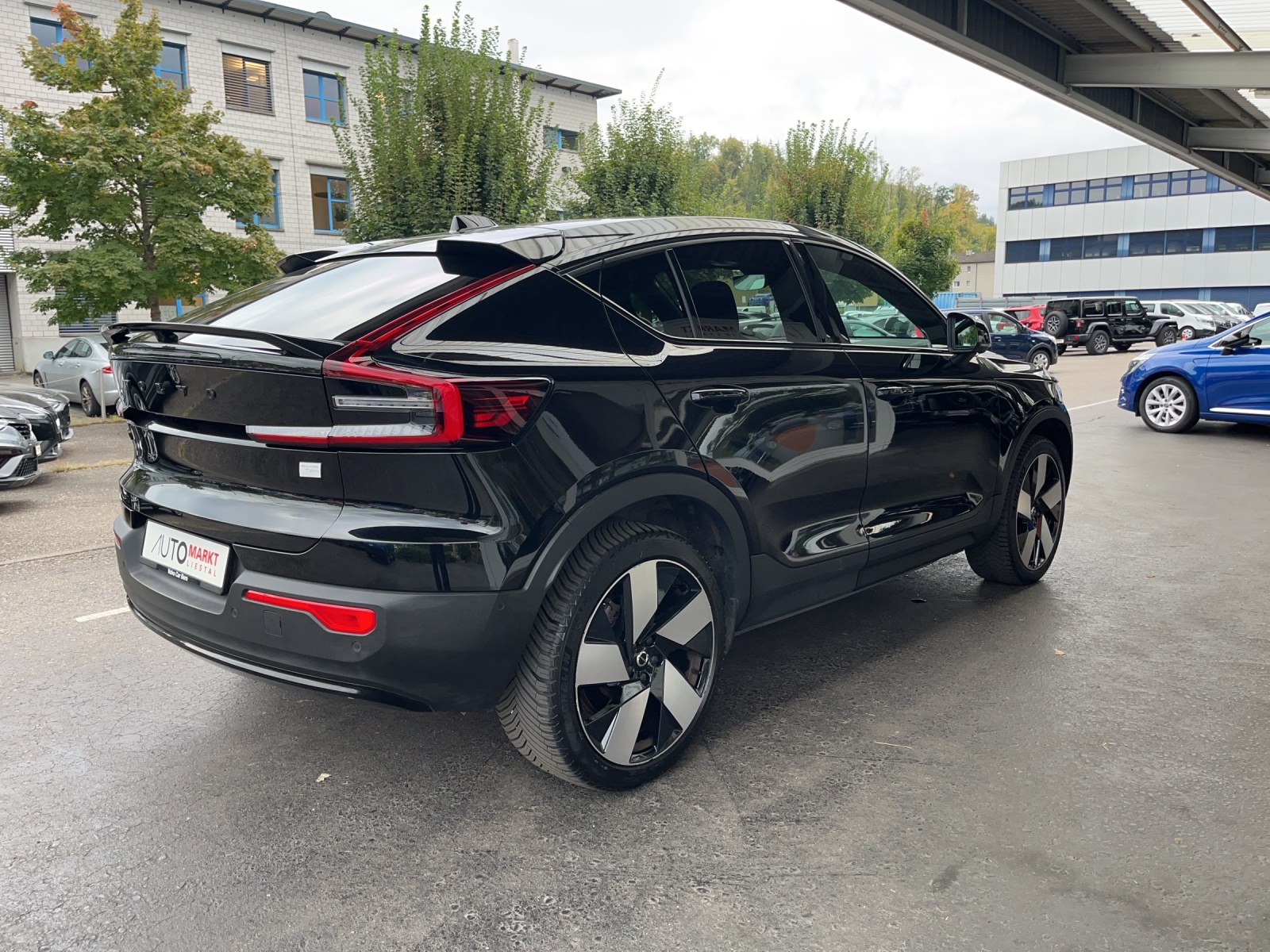VOLVO XC40 Recharge P8 Twin AWD Pure Electric Ultimate-image-4
