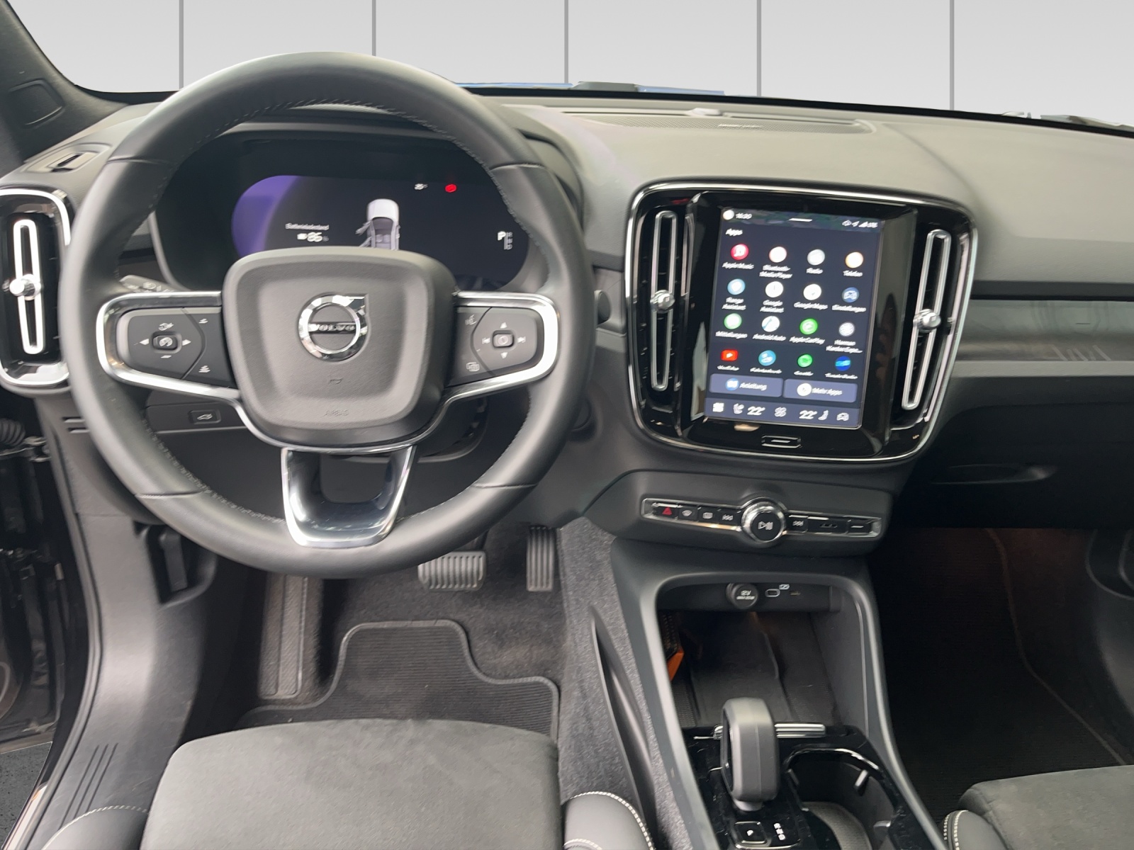 VOLVO XC40 Recharge P8 Twin AWD Pure Electric Ultimate-image-7