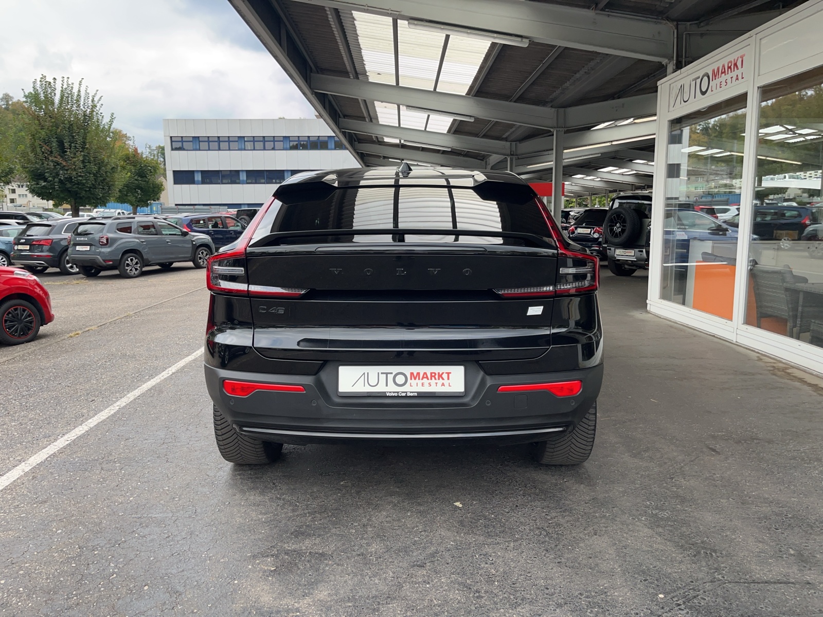 VOLVO XC40 Recharge P8 Twin AWD Pure Electric Ultimate-showroom-element-3