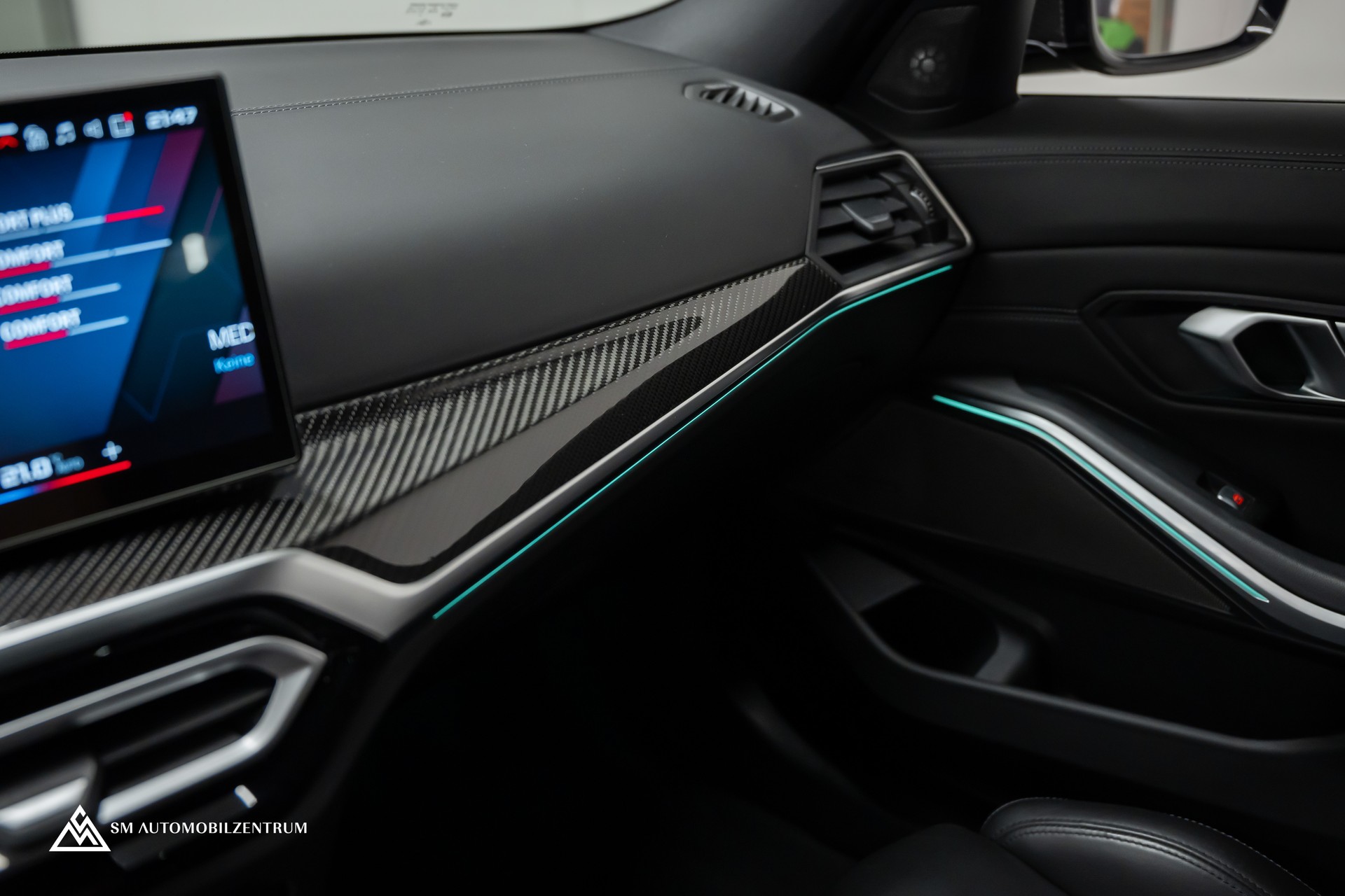 BMW M3 Competition xDrive Touring / Urban Green II / Carbon Exterieur & Interieur / Werksgarantie / 360°-image-39