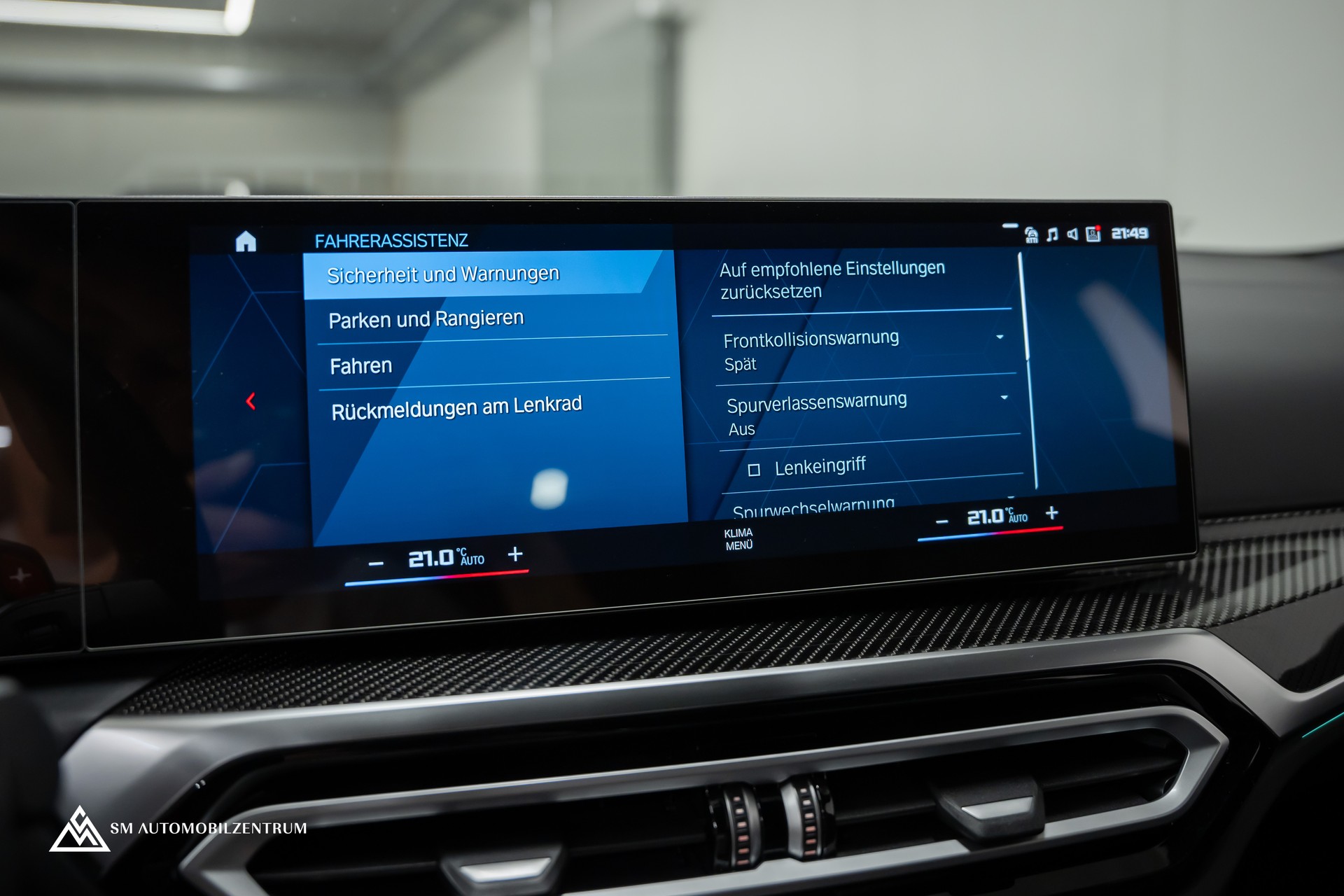 BMW M3 Competition xDrive Touring / Urban Green II / Carbon Exterieur & Interieur / Werksgarantie / 360°-image-50